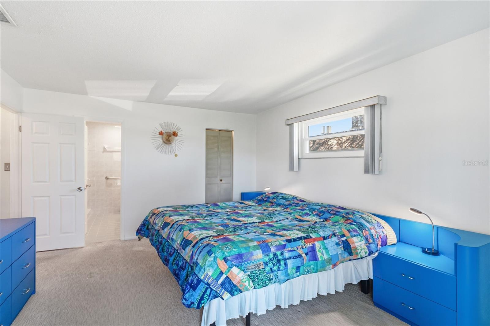 Image 11 of 29 For 531 Sutton Place 14