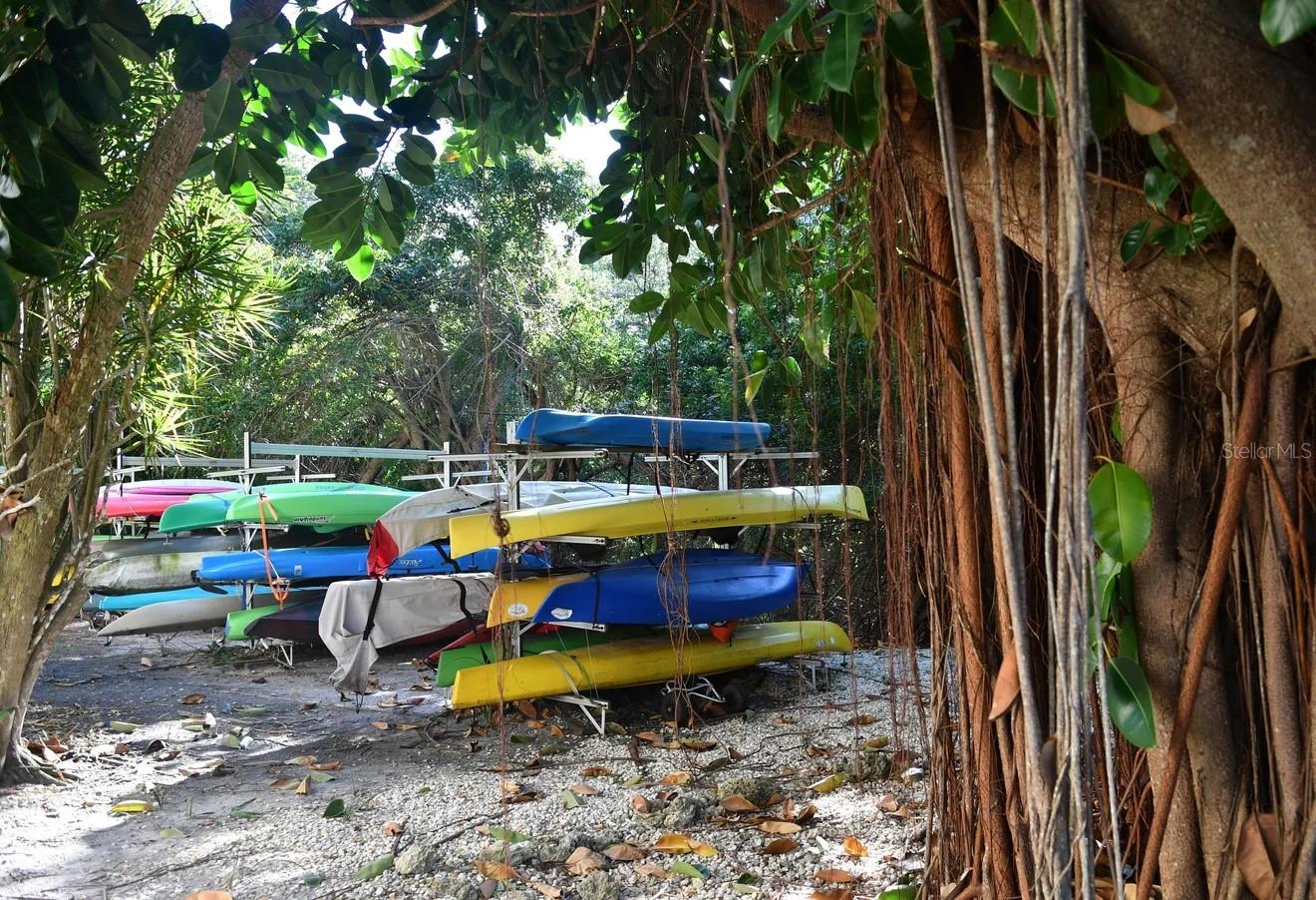 Image 27 of 29 For 531 Sutton Place 14