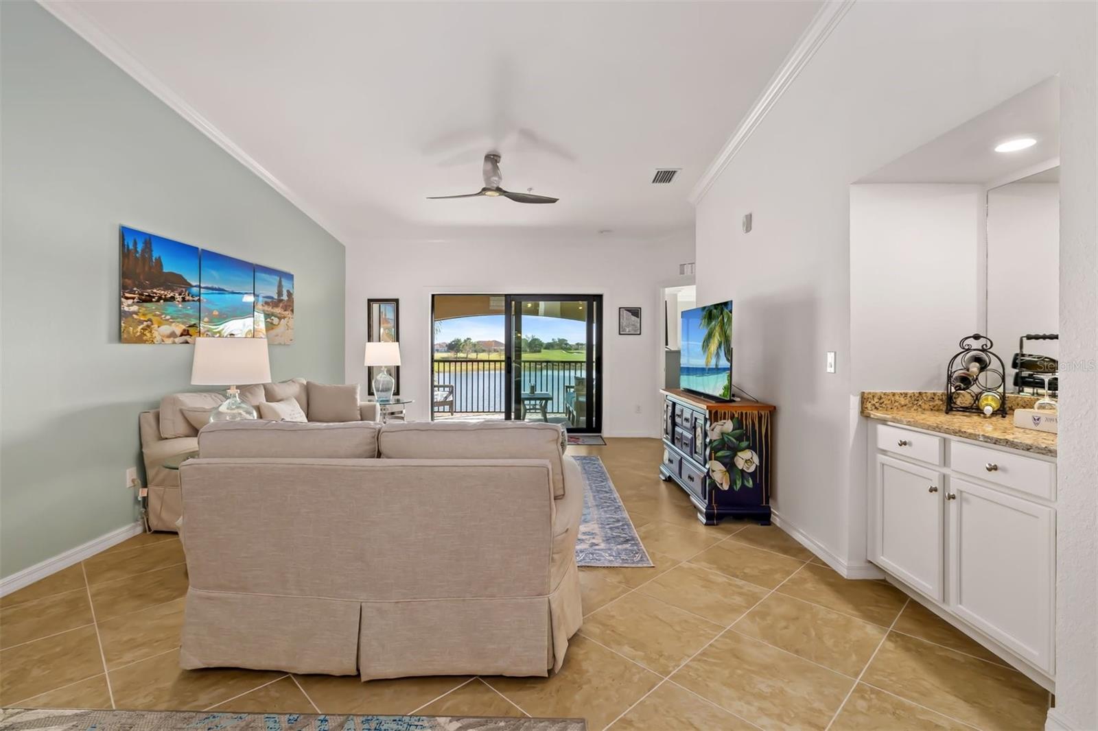 Image 15 of 86 For 5604 Palmer Circle 206