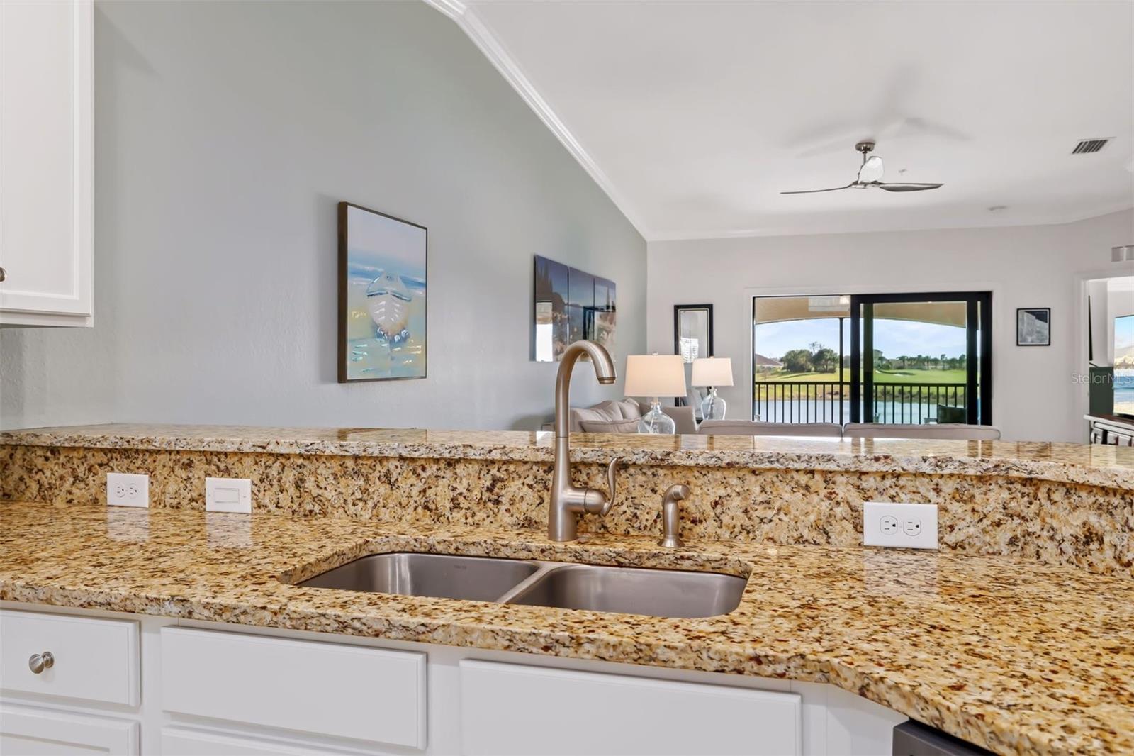 Image 23 of 86 For 5604 Palmer Circle 206