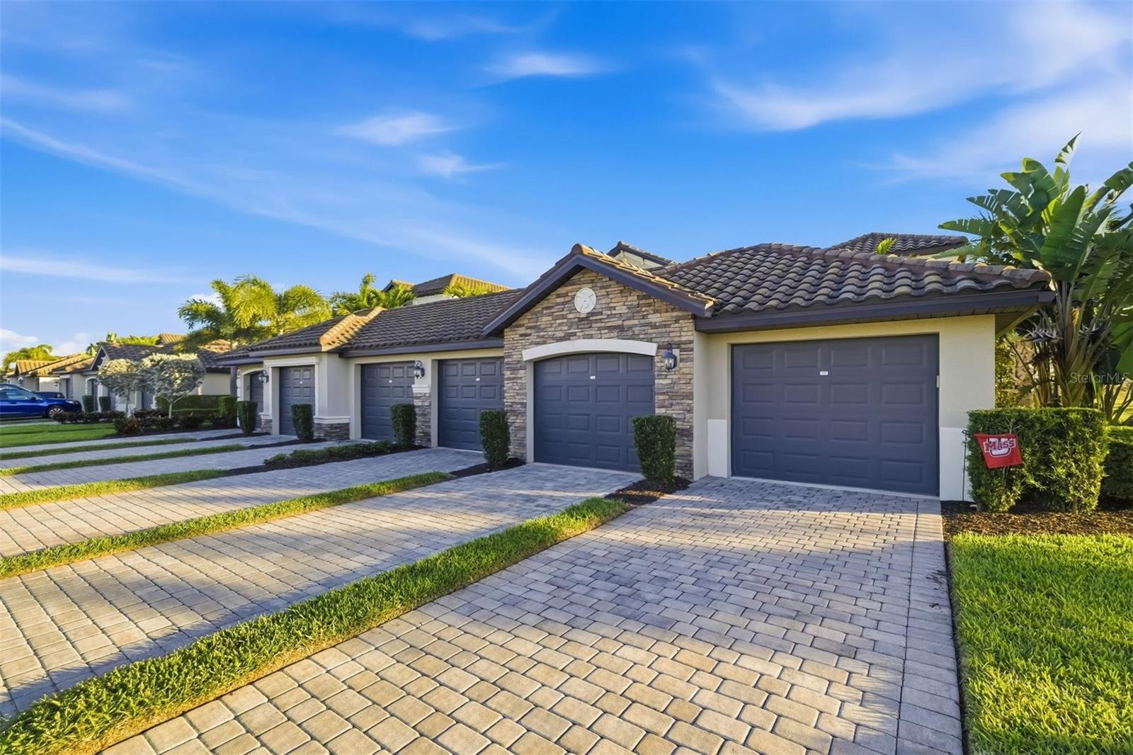 Image 46 of 86 For 5604 Palmer Circle 206