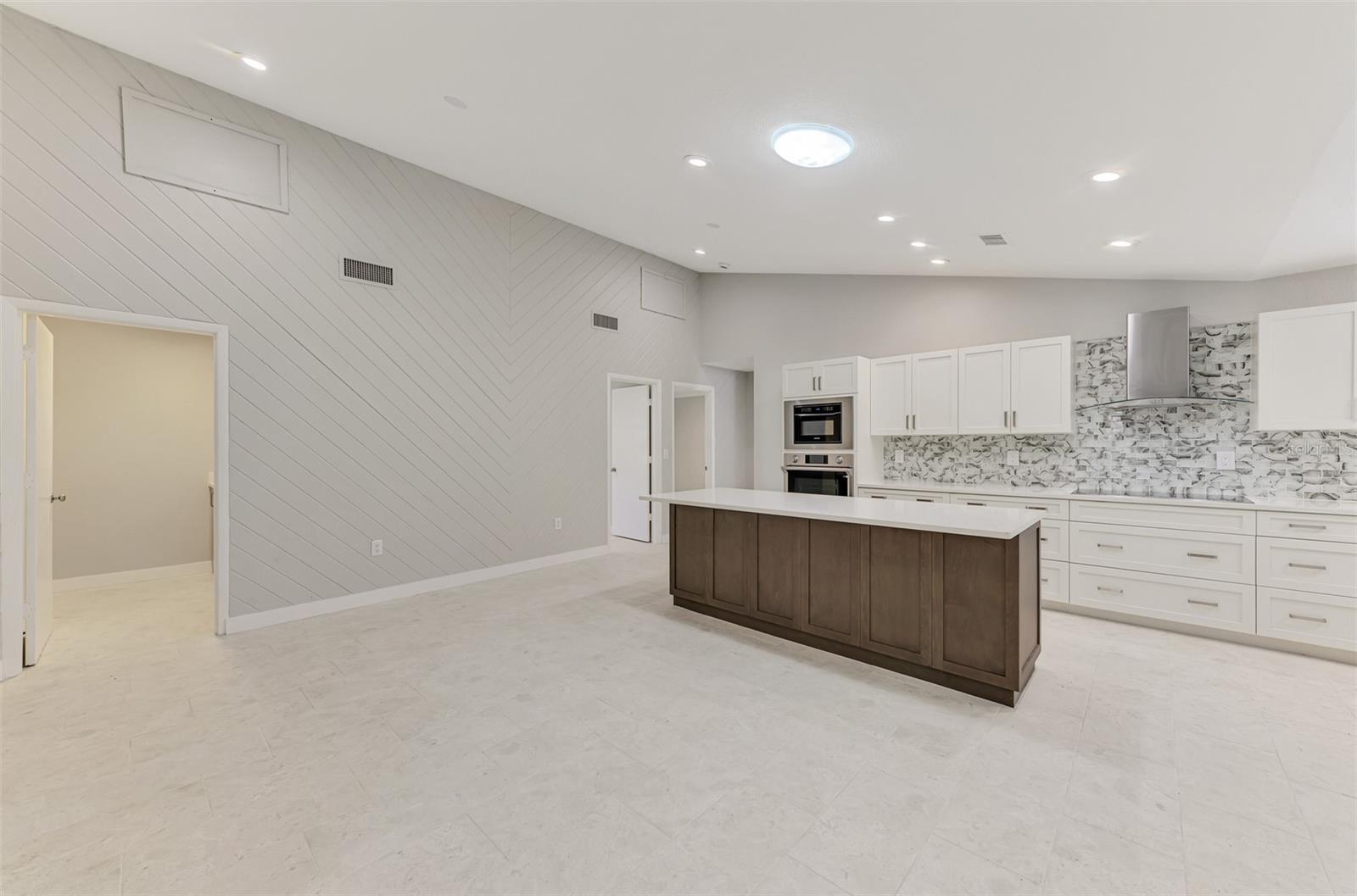 Image 12 of 53 For 1224 View Drive