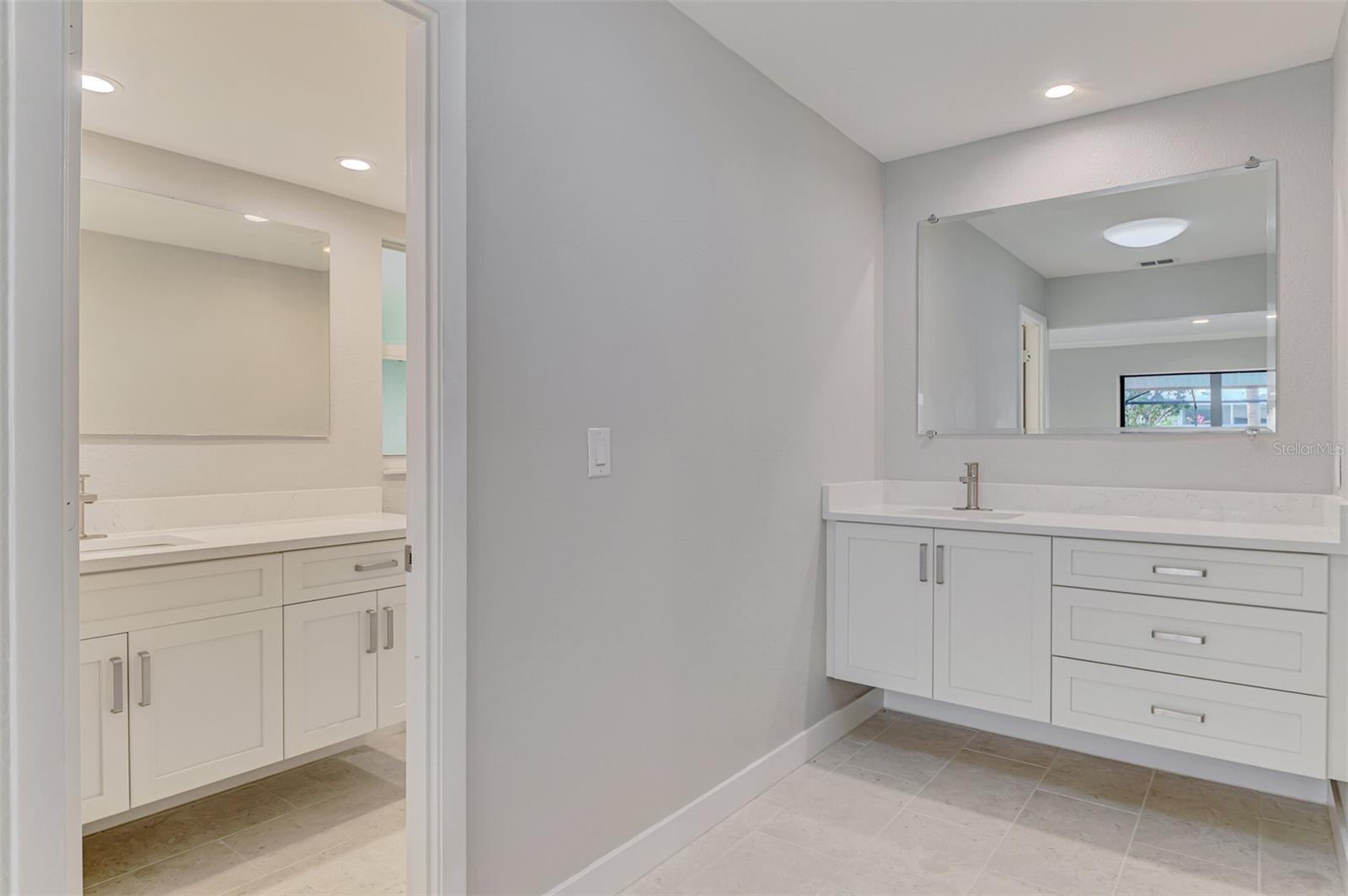 Image 27 of 53 For 1224 View Drive