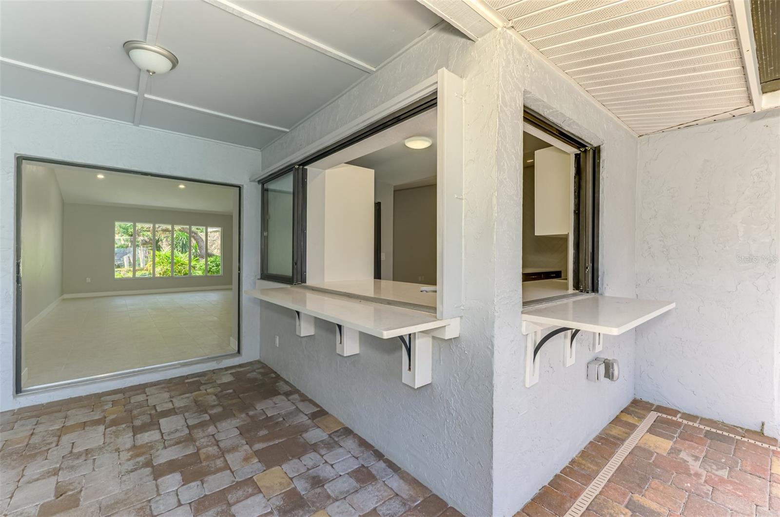 Image 44 of 53 For 1224 View Drive