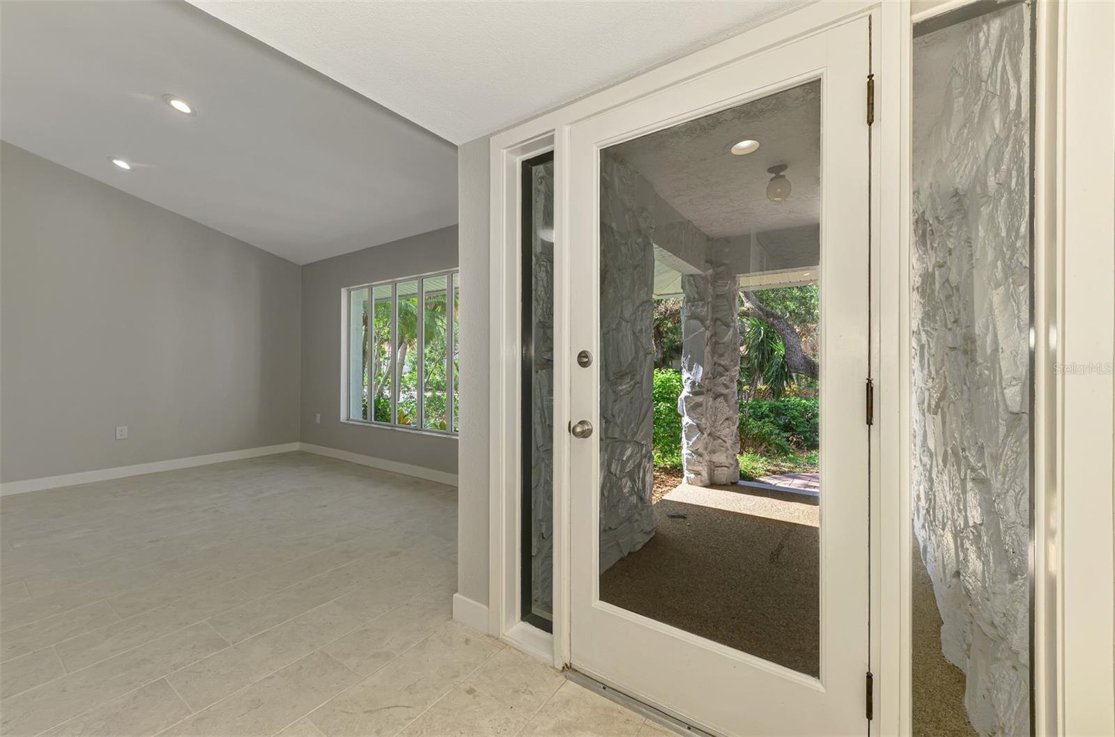 Image 6 of 53 For 1224 View Drive