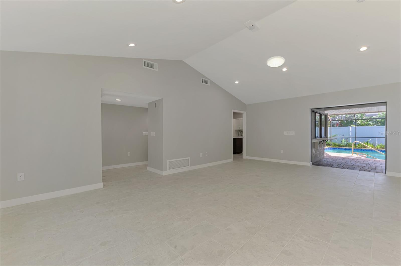 Image 9 of 53 For 1224 View Drive