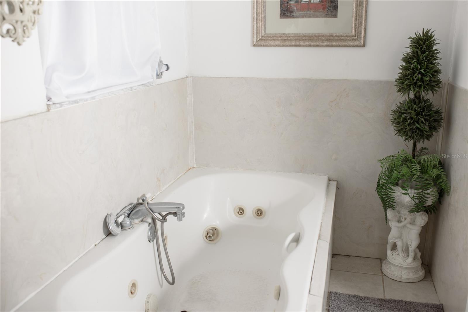 Image 13 of 26 For 5644 Antoinette Street