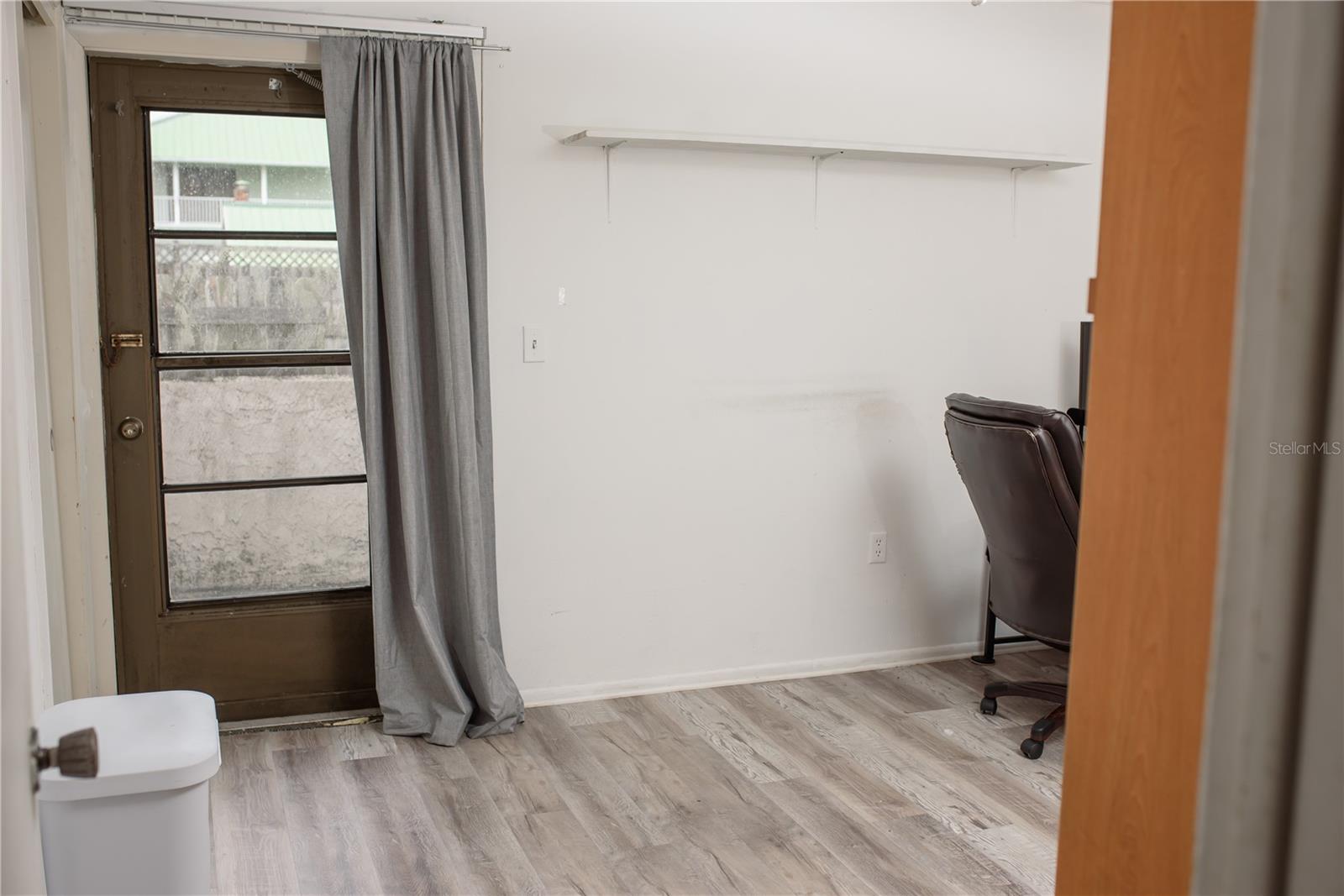 Image 19 of 26 For 5644 Antoinette Street