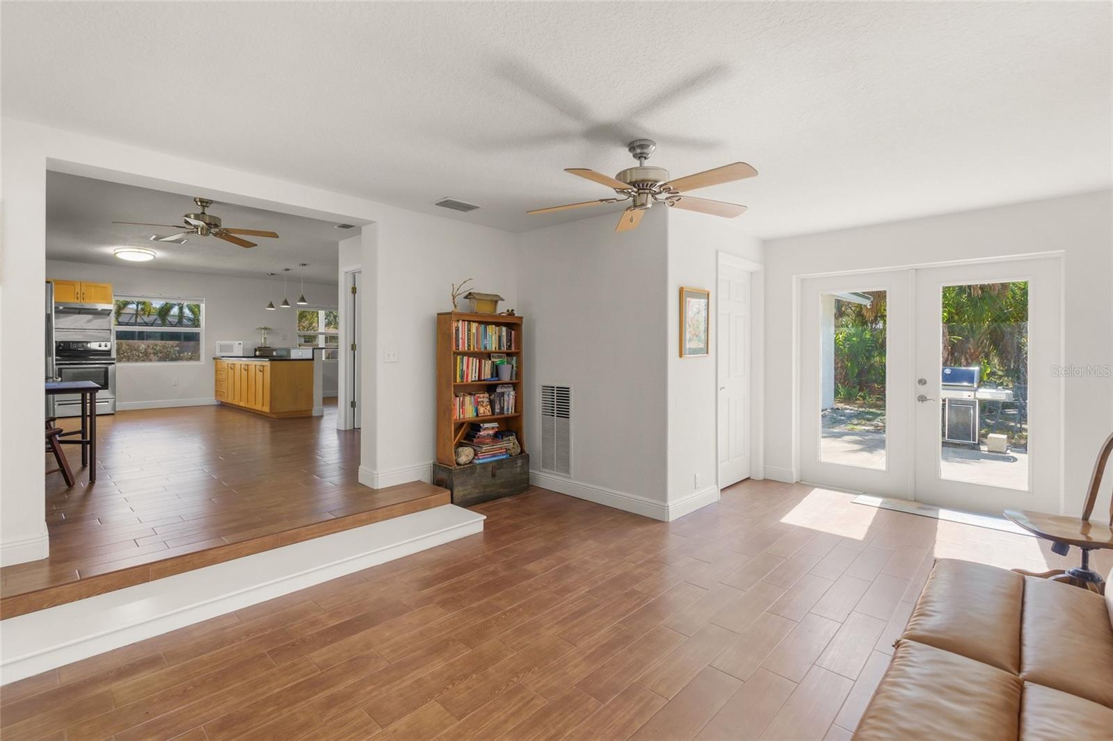 Image 13 of 30 For 6520 Quonset Road