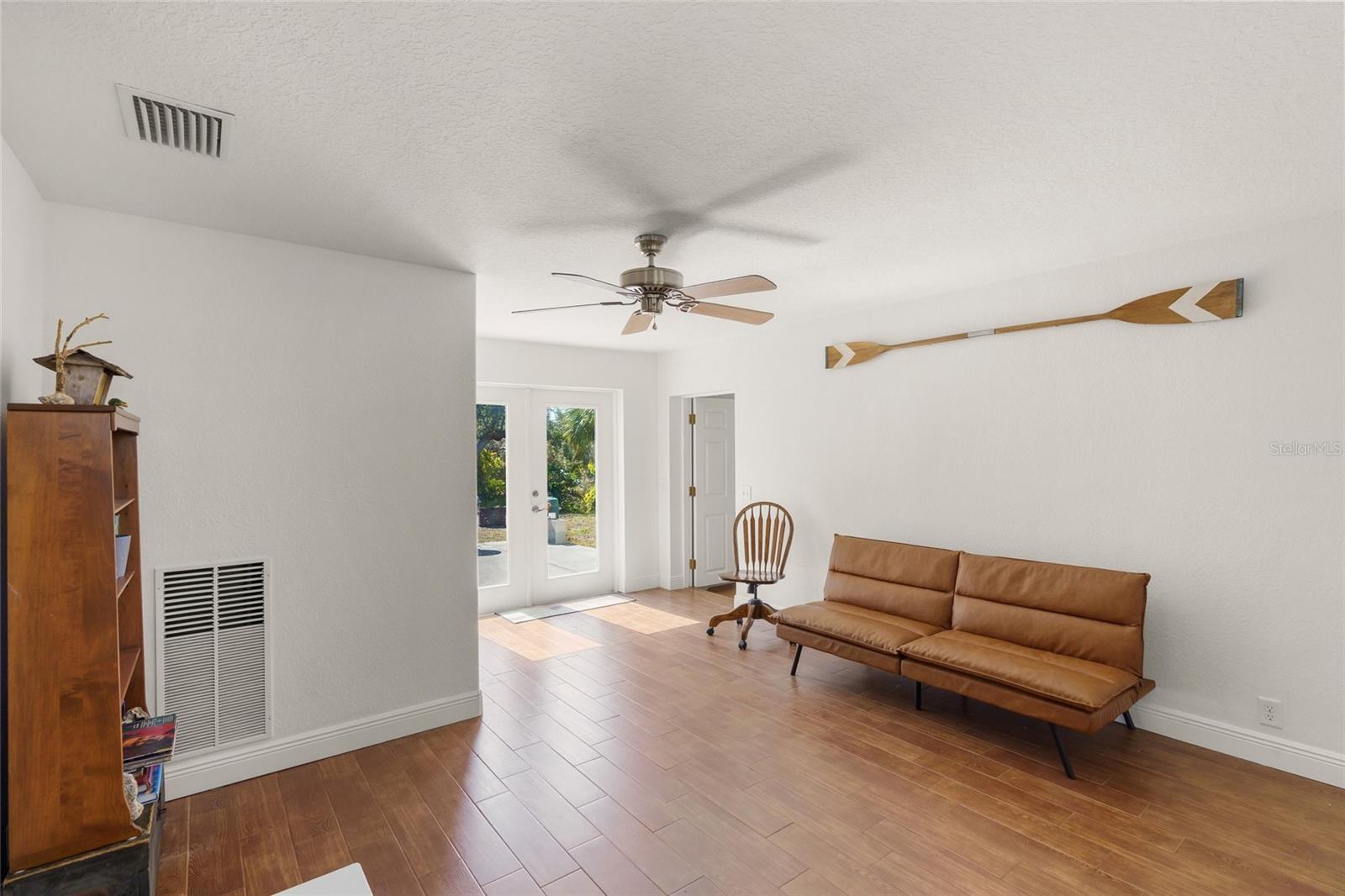 Image 14 of 30 For 6520 Quonset Road