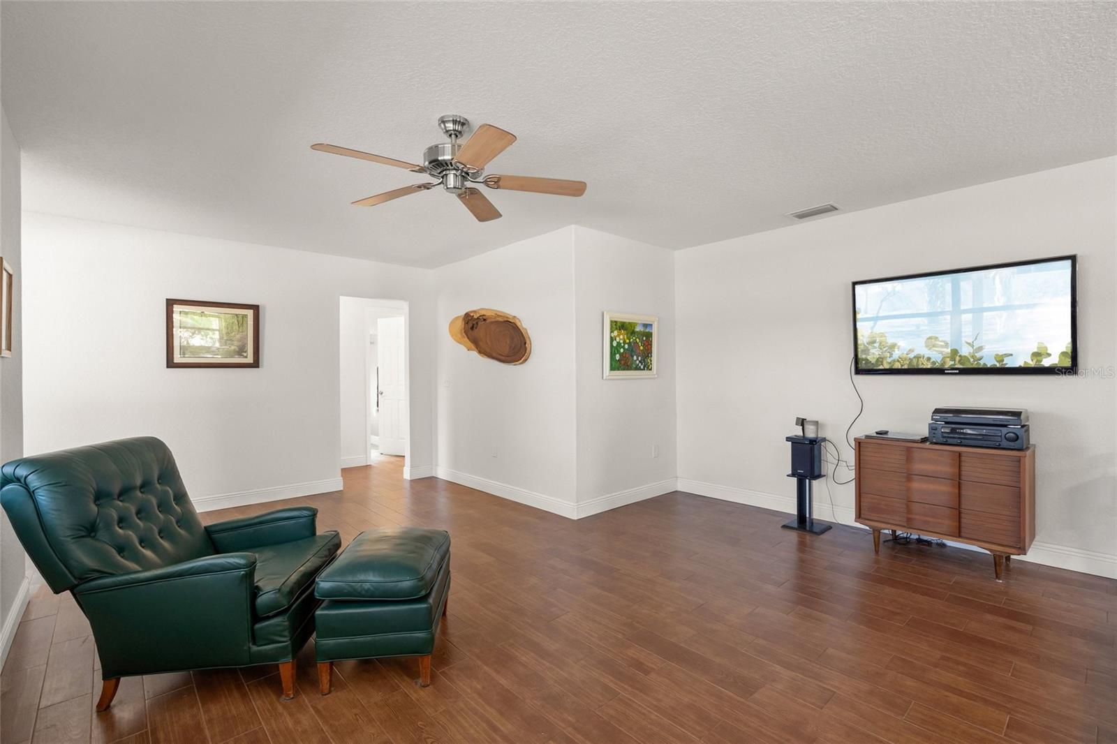 Image 9 of 30 For 6520 Quonset Road