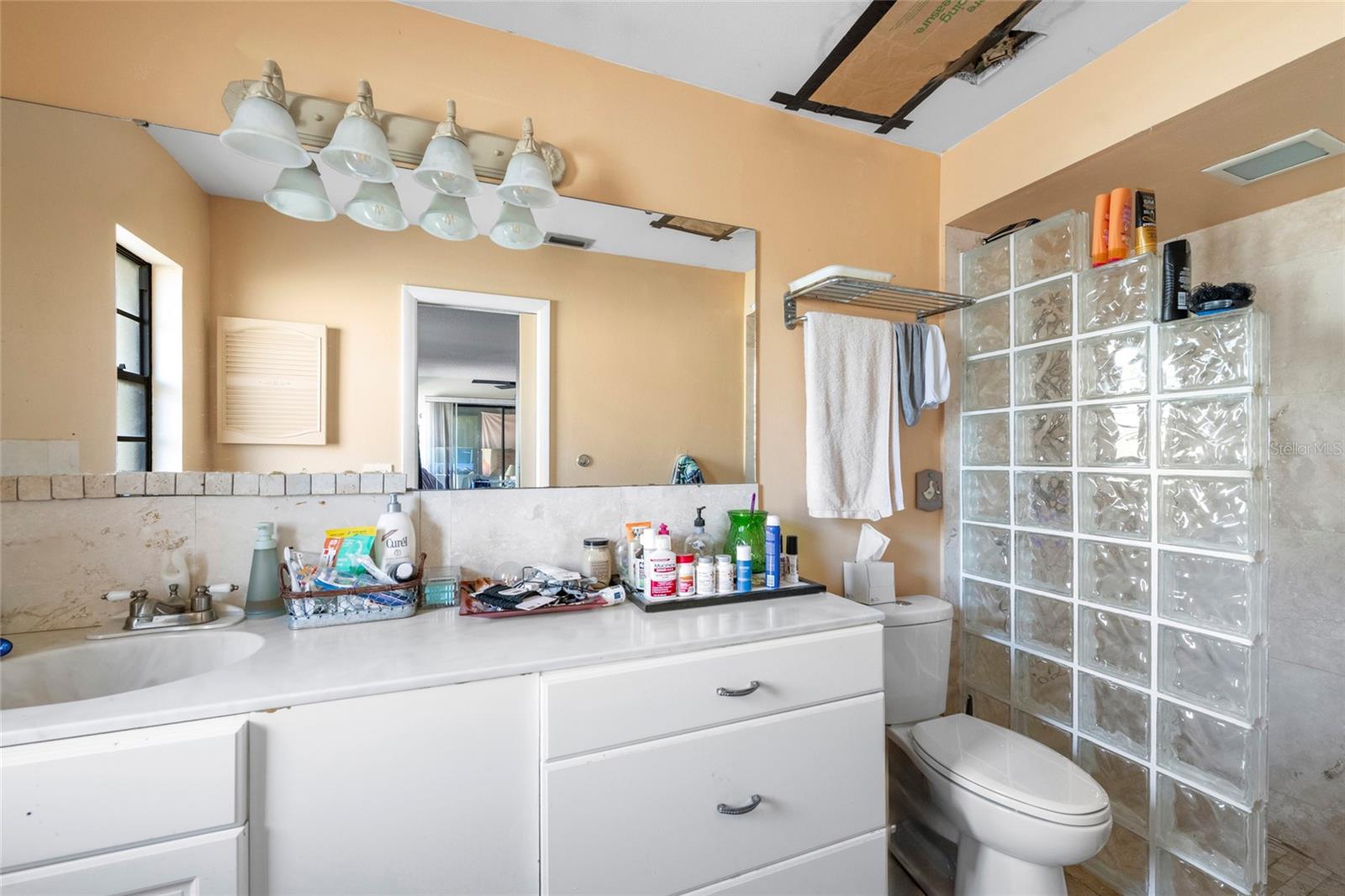 Image 10 of 15 For 2439 Feiffer Circle