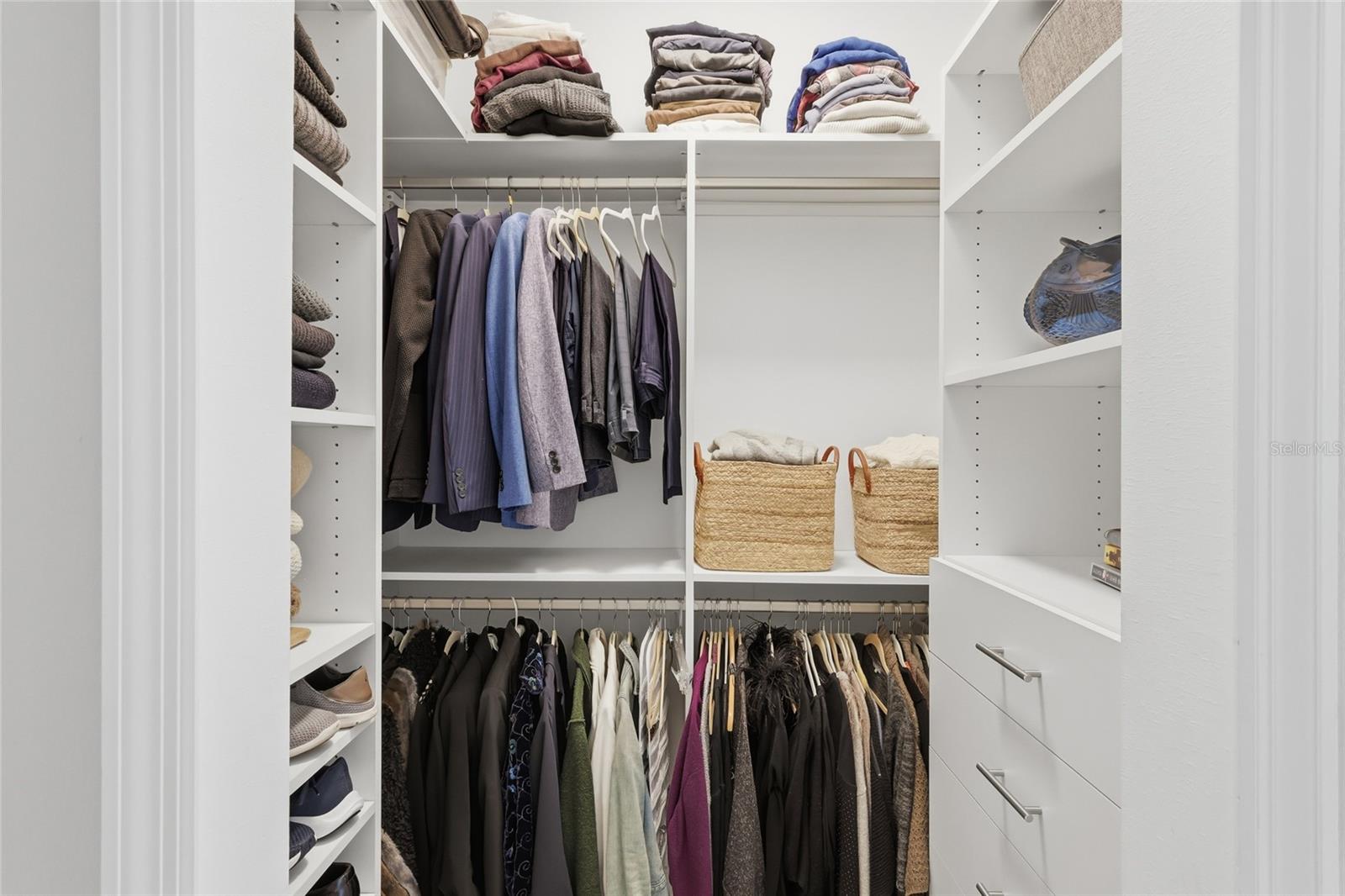 Image 18 of 41 For 7321 Links Court