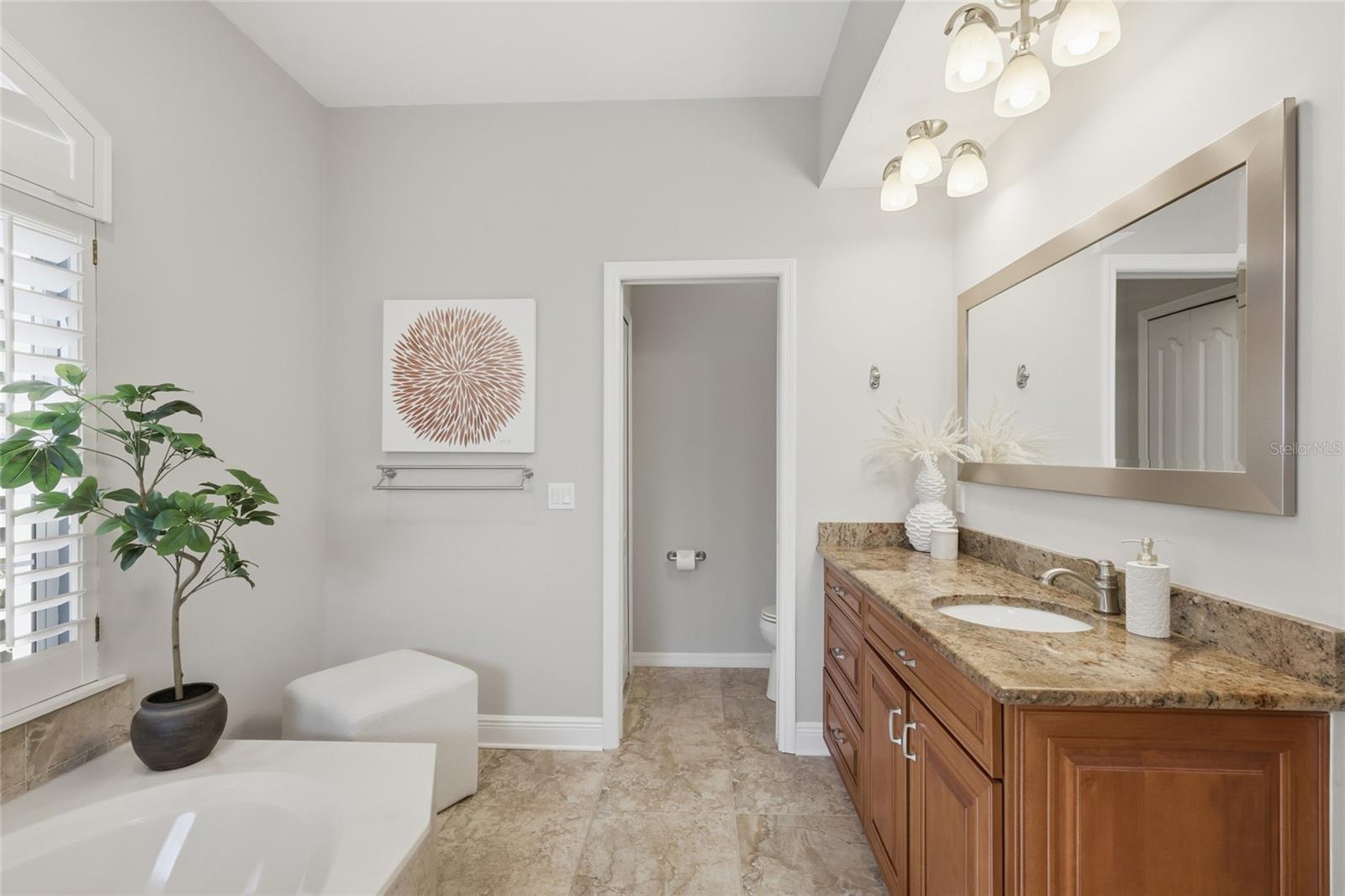 Image 22 of 41 For 7321 Links Court