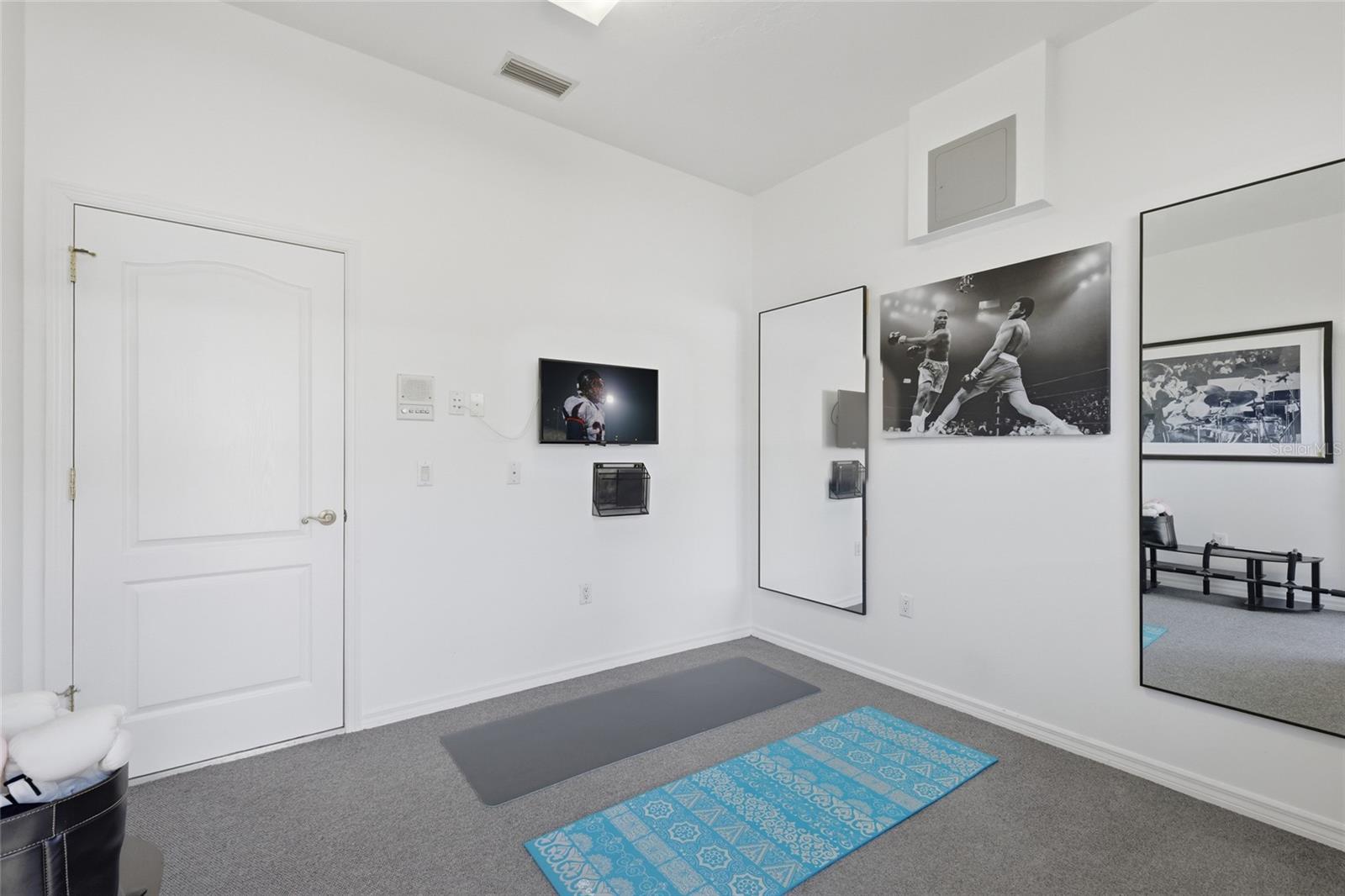 Image 30 of 41 For 7321 Links Court