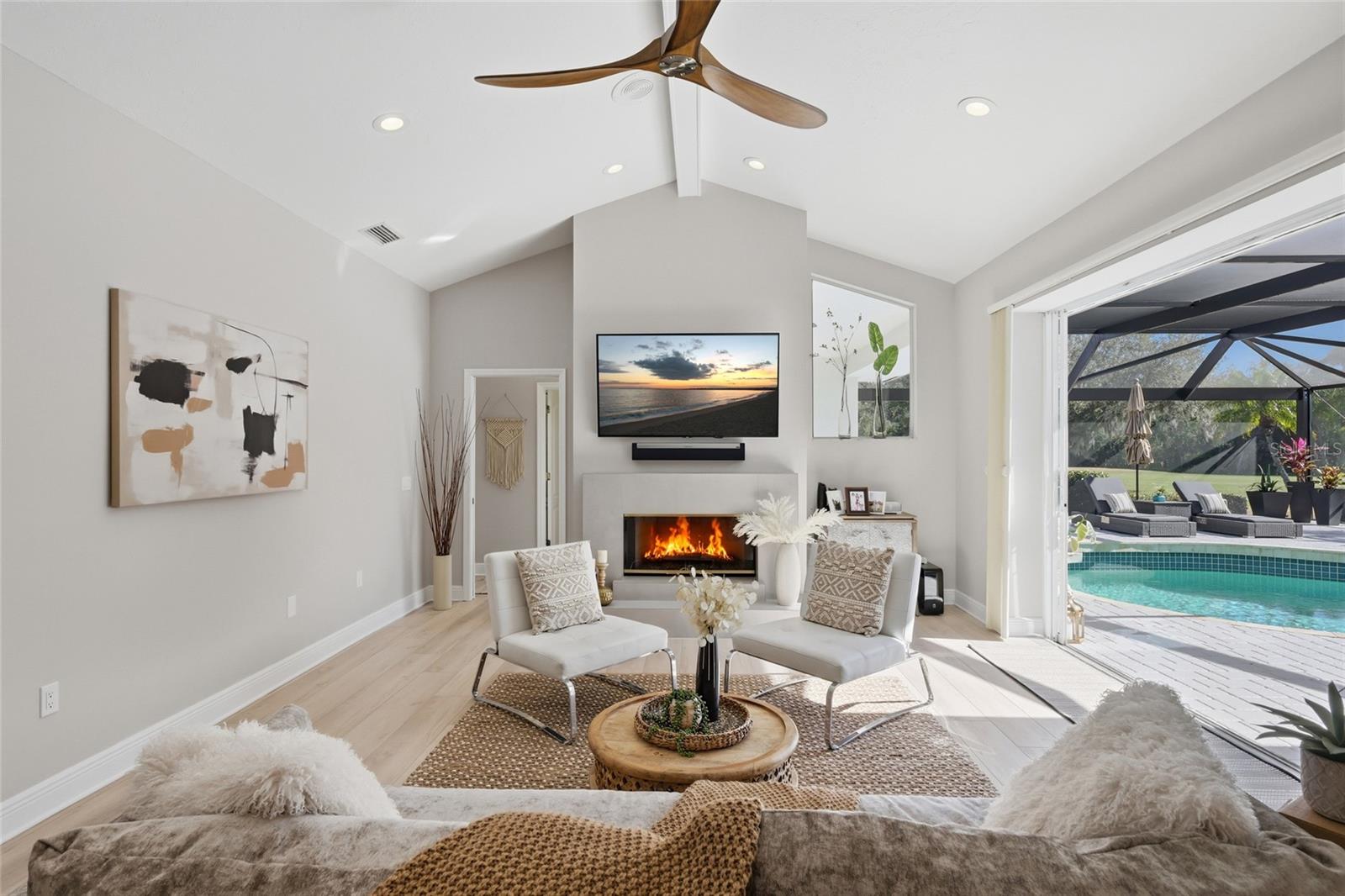 Image 6 of 41 For 7321 Links Court