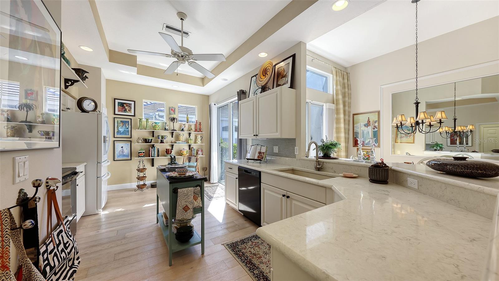 Image 11 of 70 For 4062 Caddie Drive E