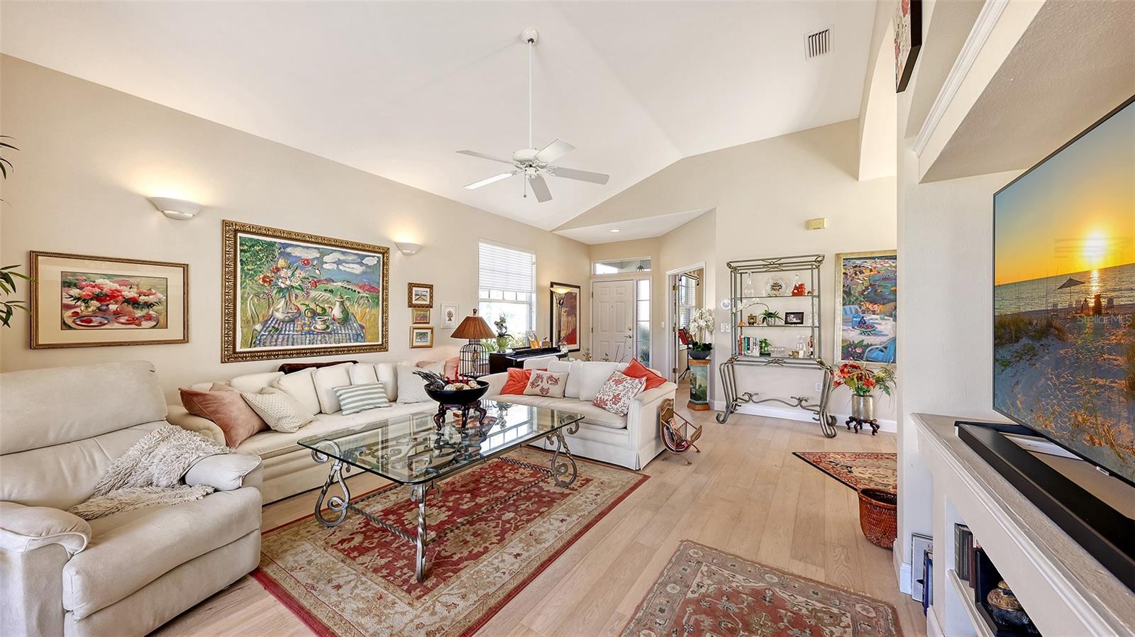 Image 5 of 70 For 4062 Caddie Drive E