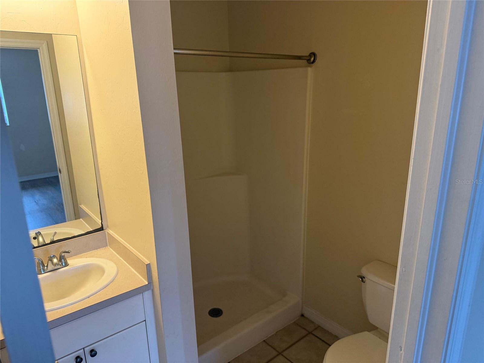 Image 12 of 14 For 1129 Graystone Avenue