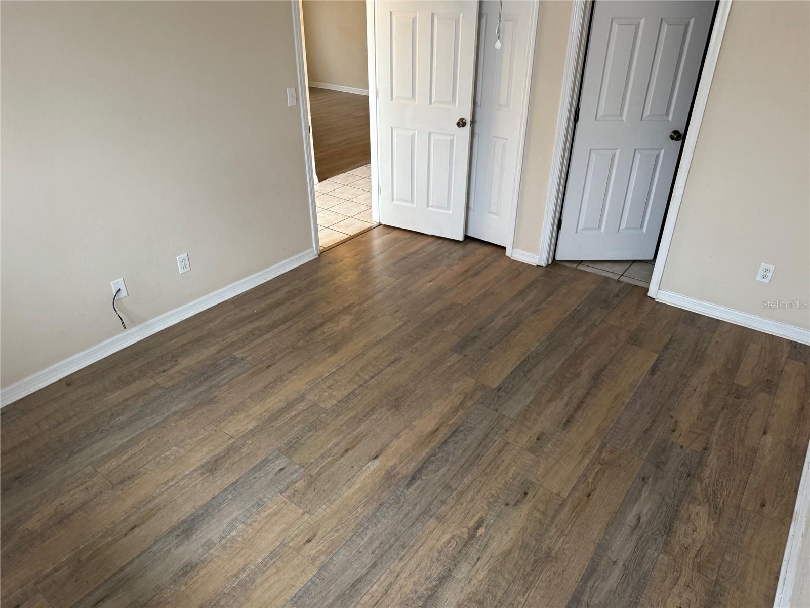 Image 13 of 14 For 1129 Graystone Avenue