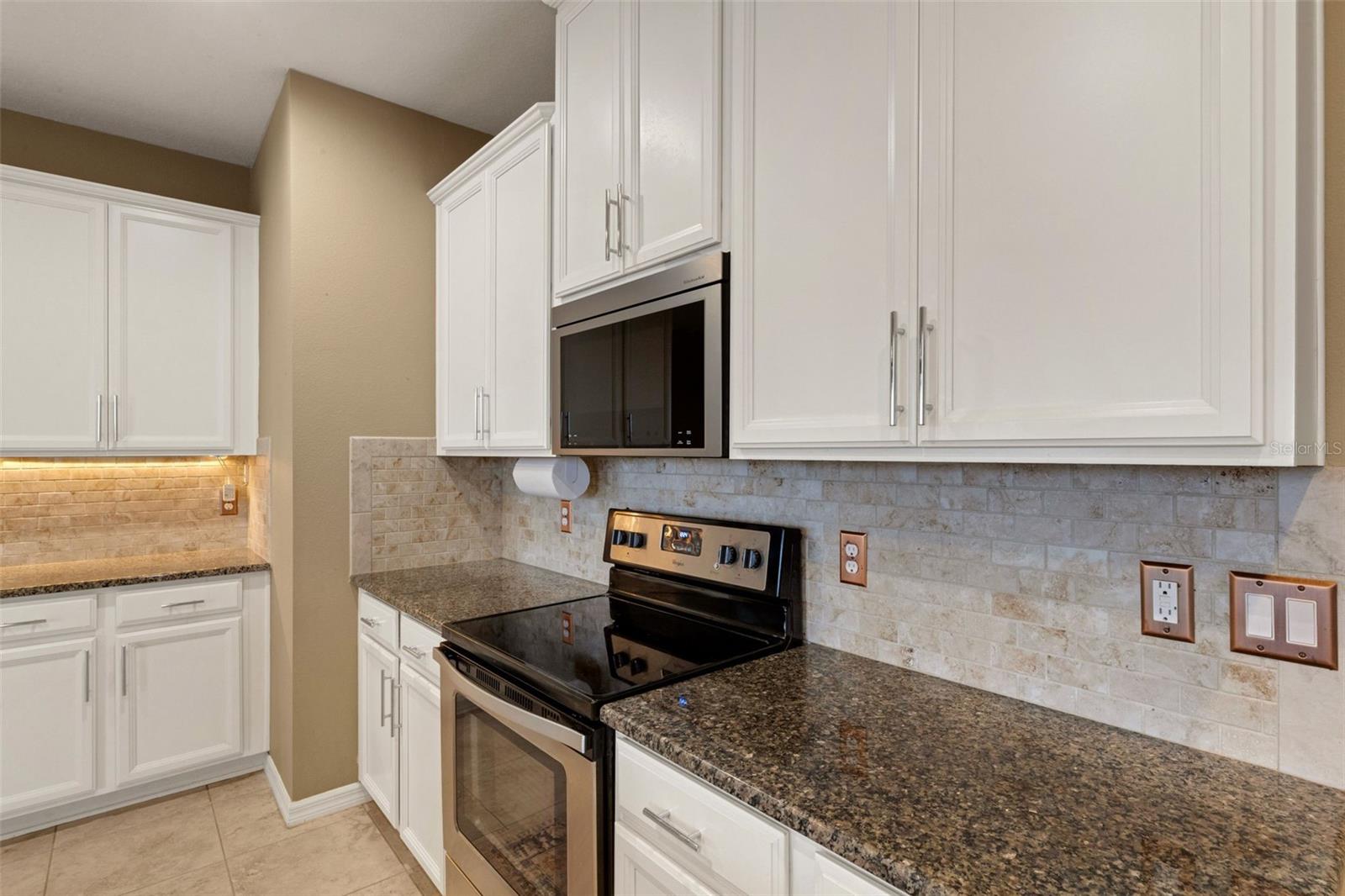 Image 17 of 74 For 19613 Long Lake Ranch Boulevard