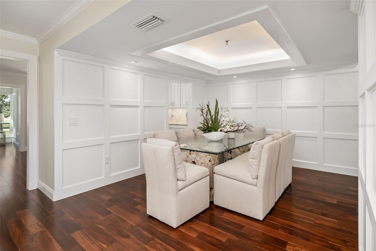 Image 15 of 74 For 2195 Harbourside Drive 404