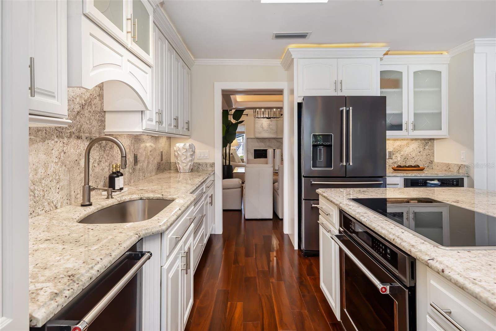 Image 23 of 74 For 2195 Harbourside Drive 404