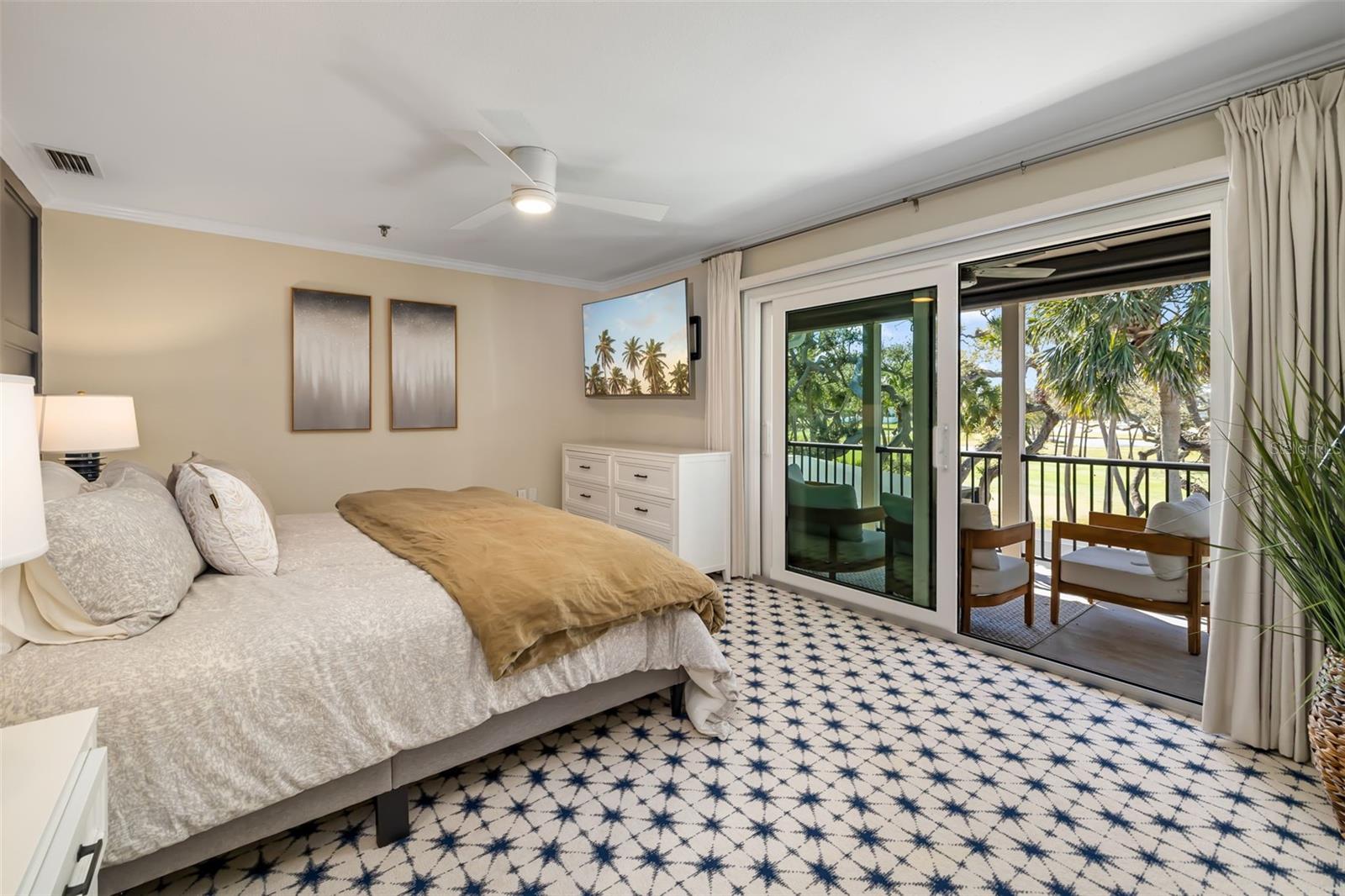 Image 27 of 74 For 2195 Harbourside Drive 404