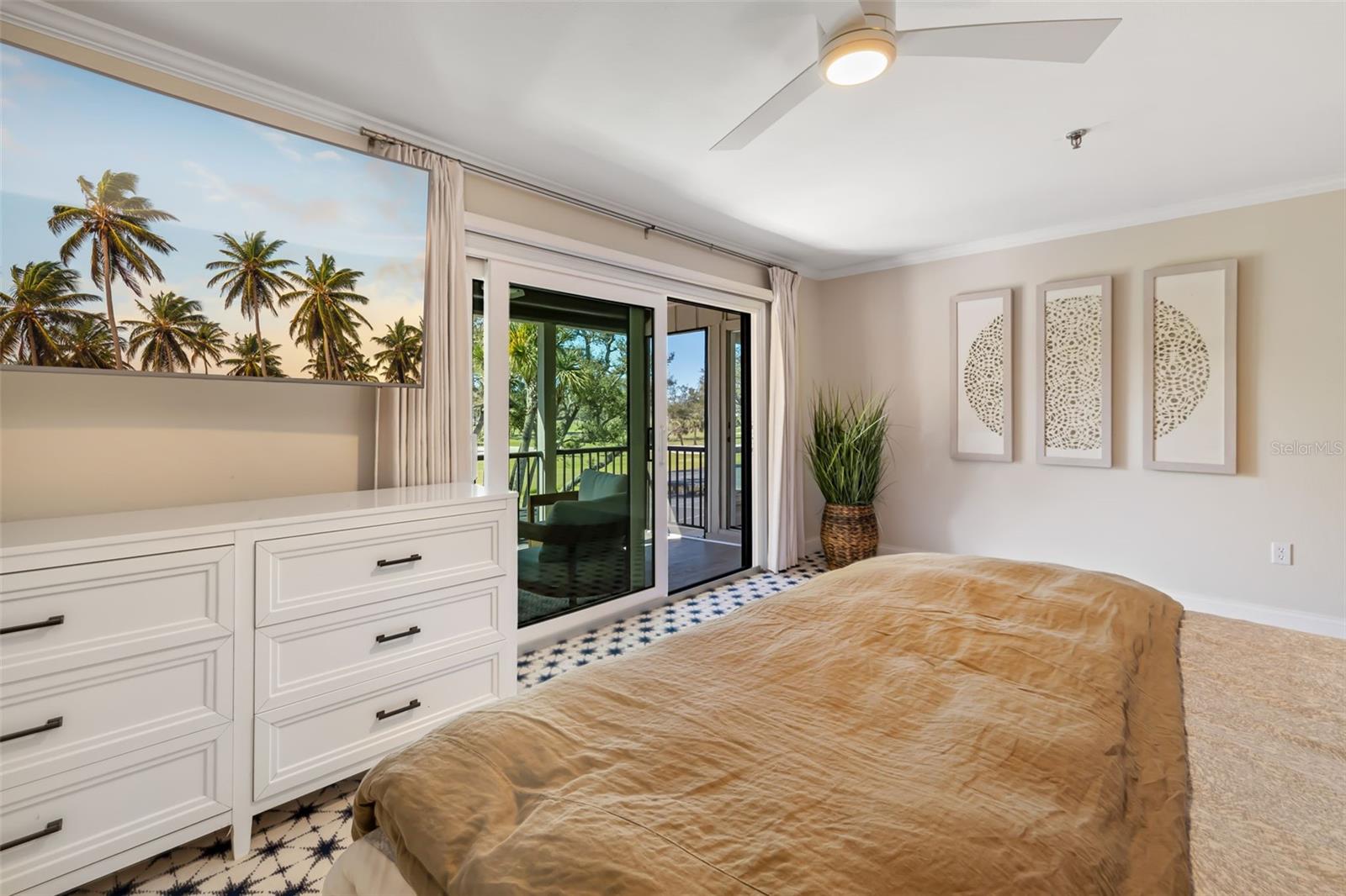 Image 29 of 74 For 2195 Harbourside Drive 404