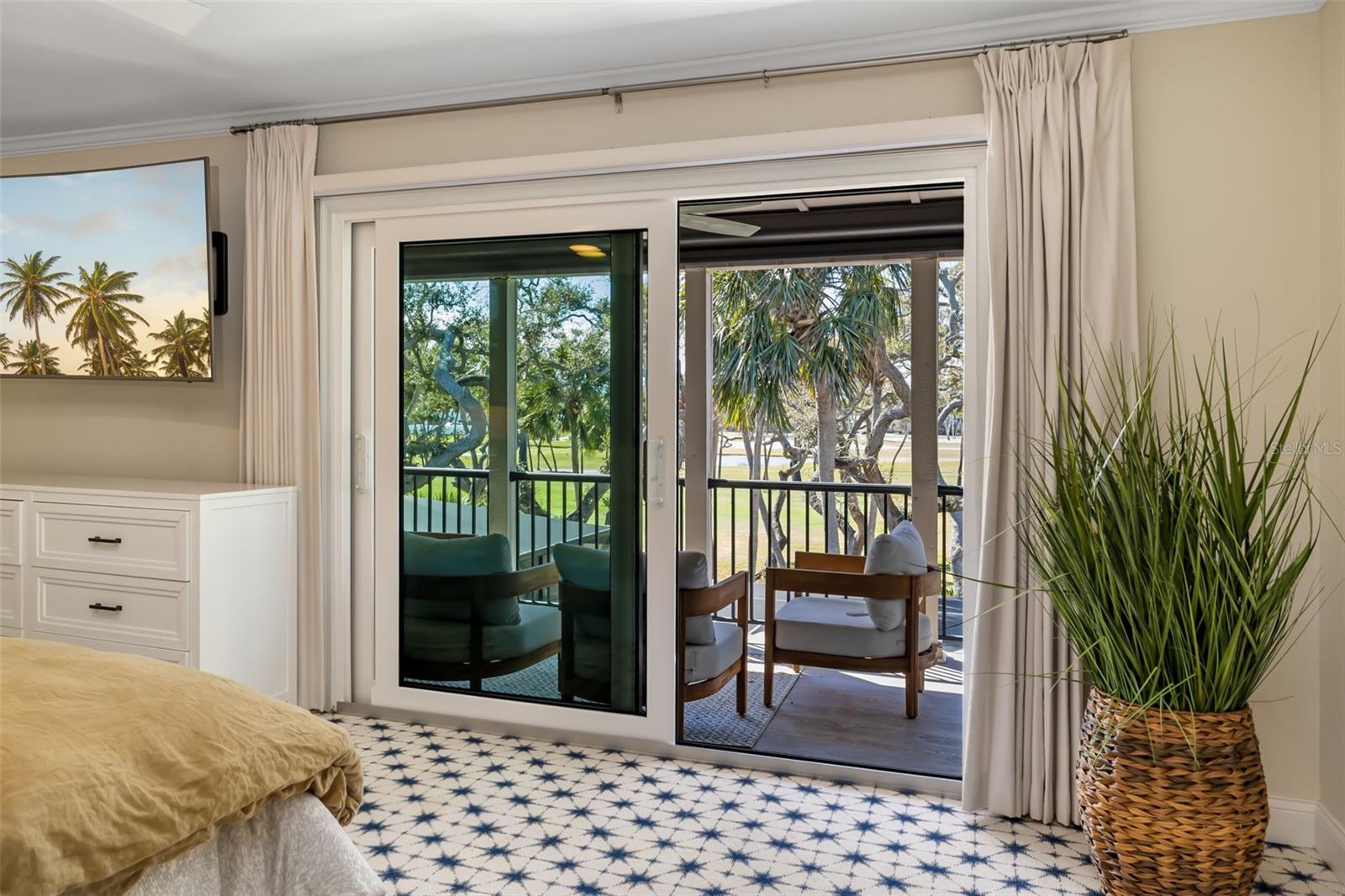 Image 30 of 74 For 2195 Harbourside Drive 404