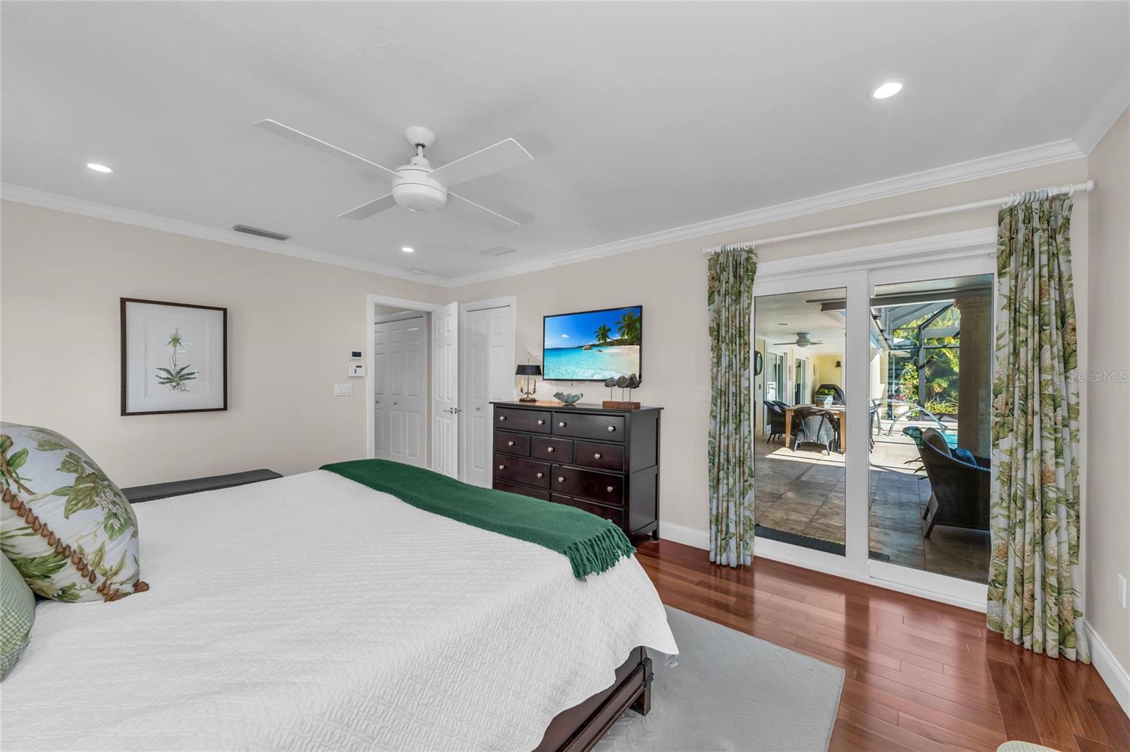 Image 33 of 78 For 520 Golf Links Lane