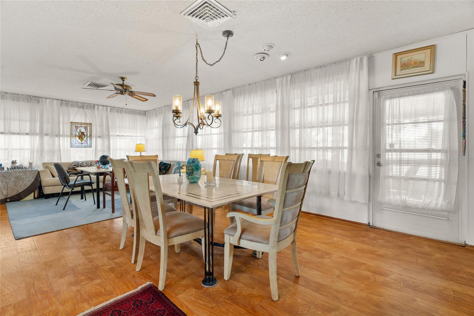 Image 28 of 54 For 3601 18th Avenue W