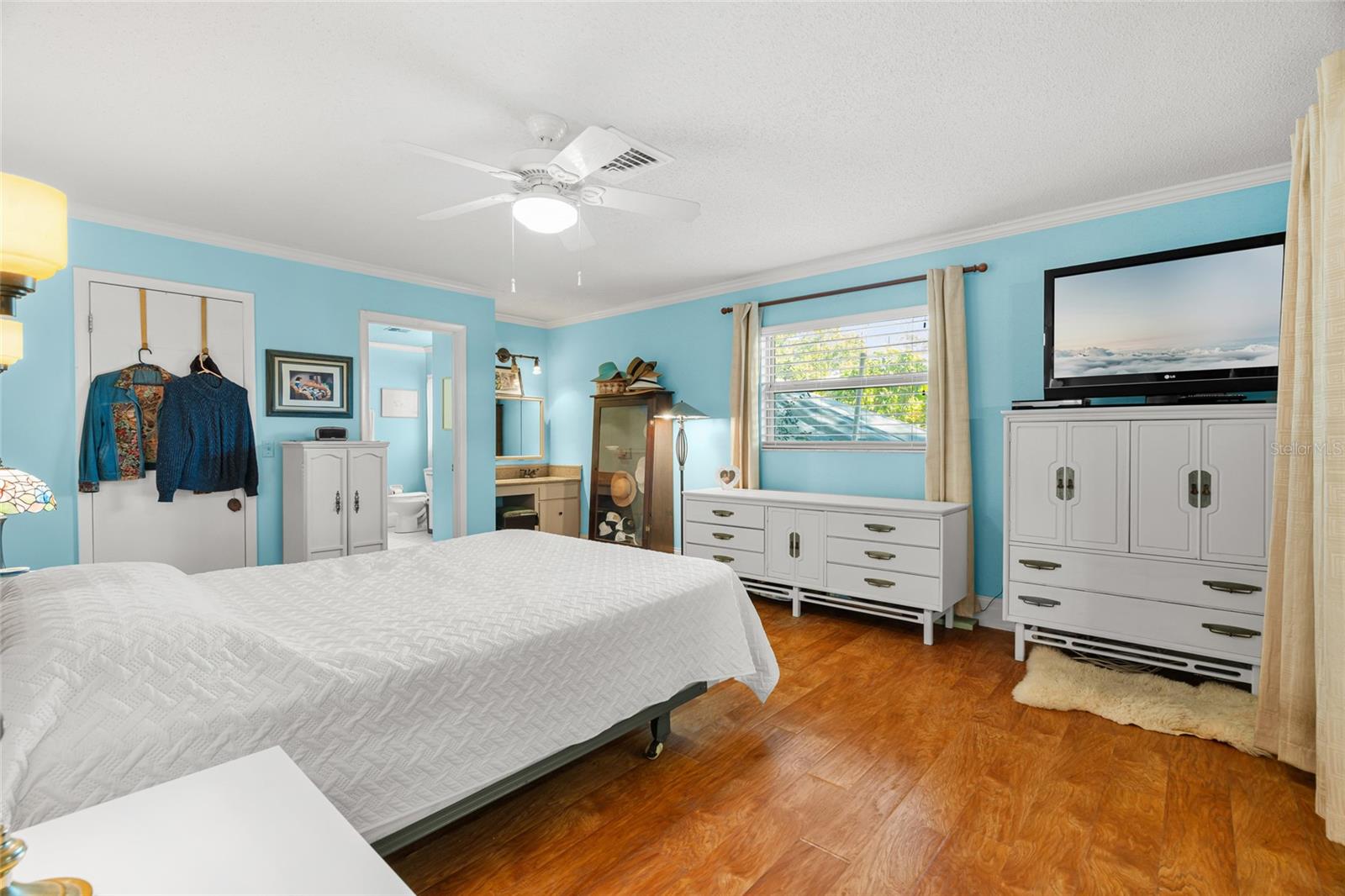 Image 38 of 54 For 3601 18th Avenue W