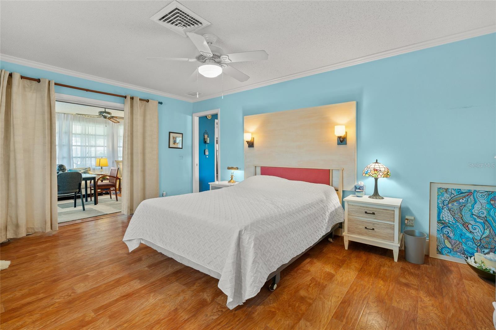 Image 40 of 54 For 3601 18th Avenue W