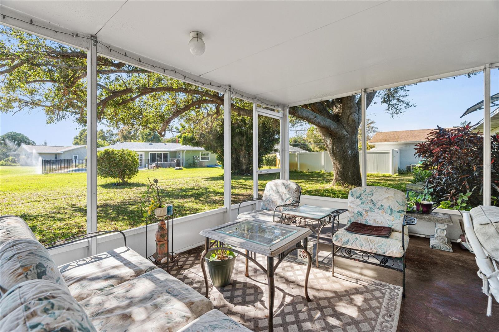 Image 45 of 54 For 3601 18th Avenue W