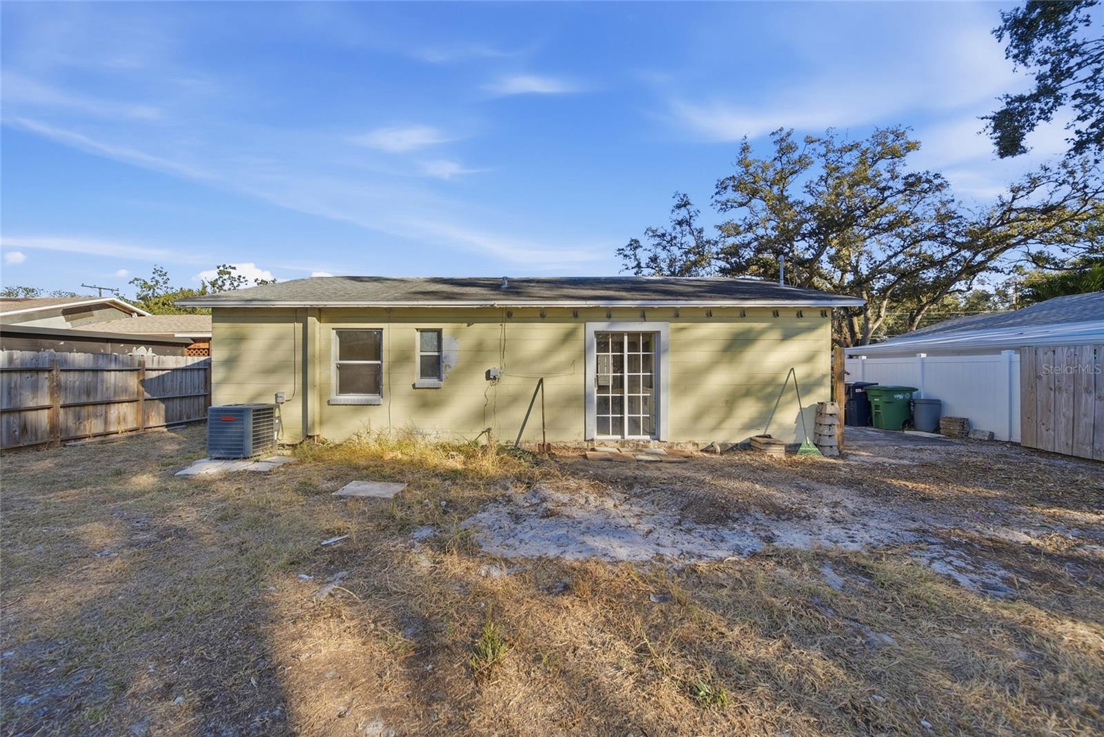 Image 16 of 25 For 3312 Ballast Point Boulevard