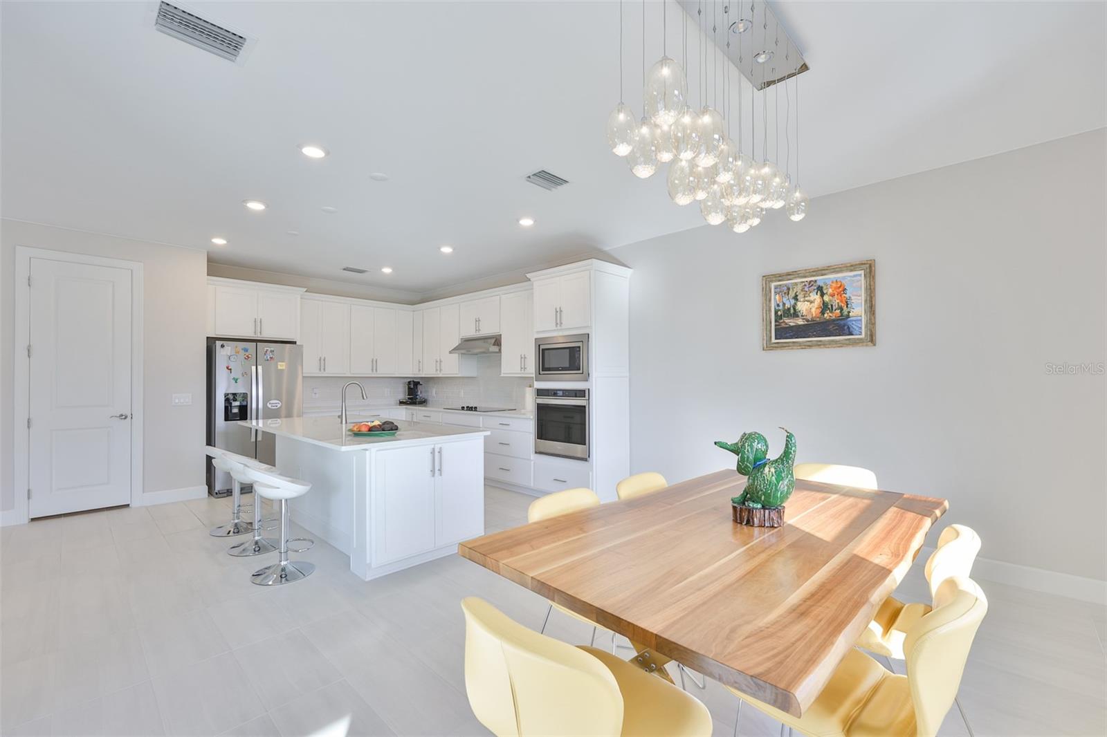 Image 19 of 56 For 16320 Hidden Oak Loop