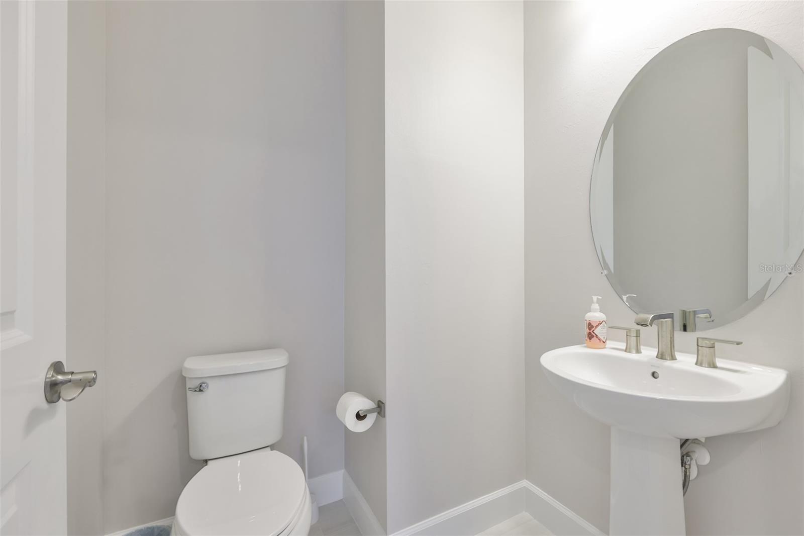 Image 27 of 56 For 16320 Hidden Oak Loop