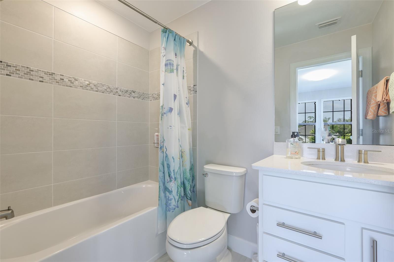 Image 34 of 56 For 16320 Hidden Oak Loop