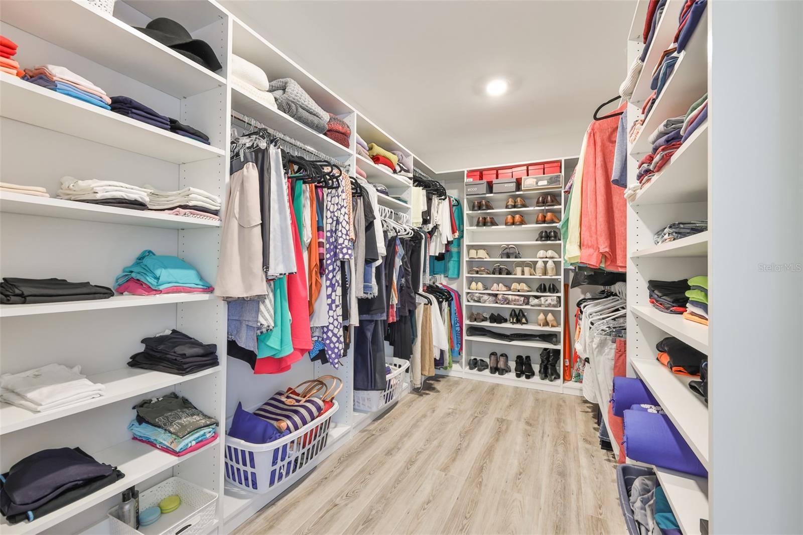 Image 45 of 56 For 16320 Hidden Oak Loop