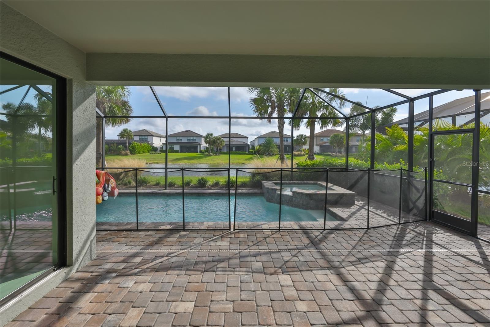 Image 46 of 56 For 16320 Hidden Oak Loop