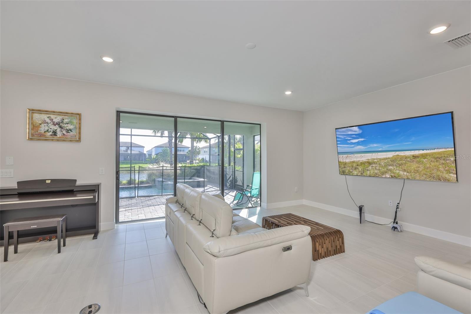 Image 6 of 56 For 16320 Hidden Oak Loop