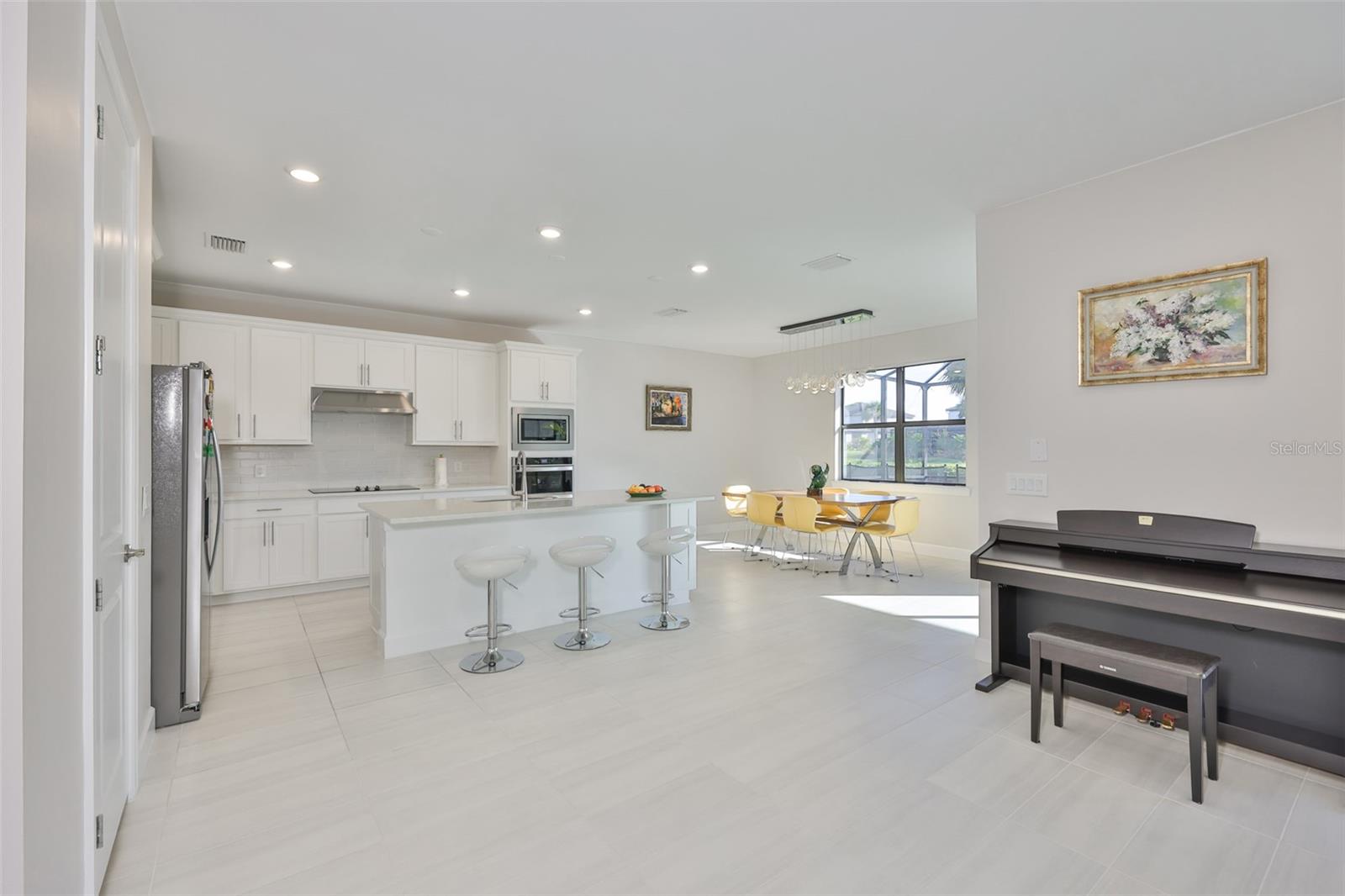 Image 9 of 56 For 16320 Hidden Oak Loop