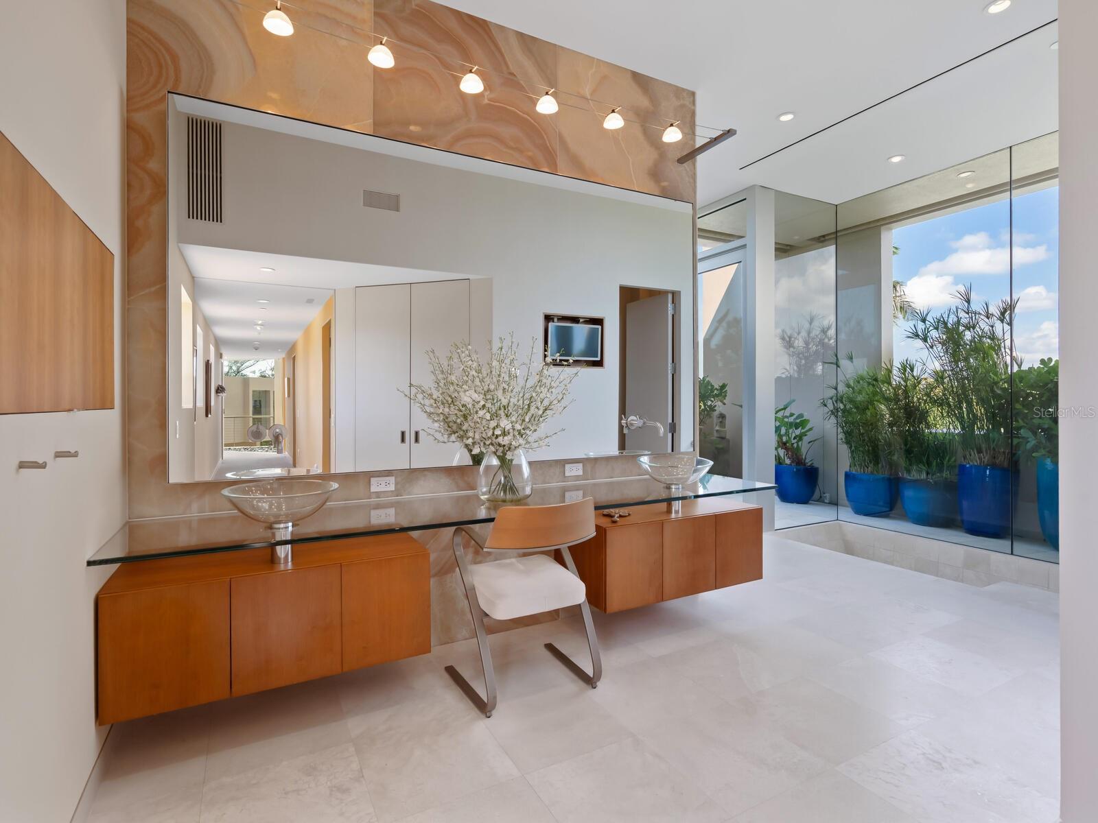 Image 37 of 83 For 6610 Gulf Of Mexico Drive