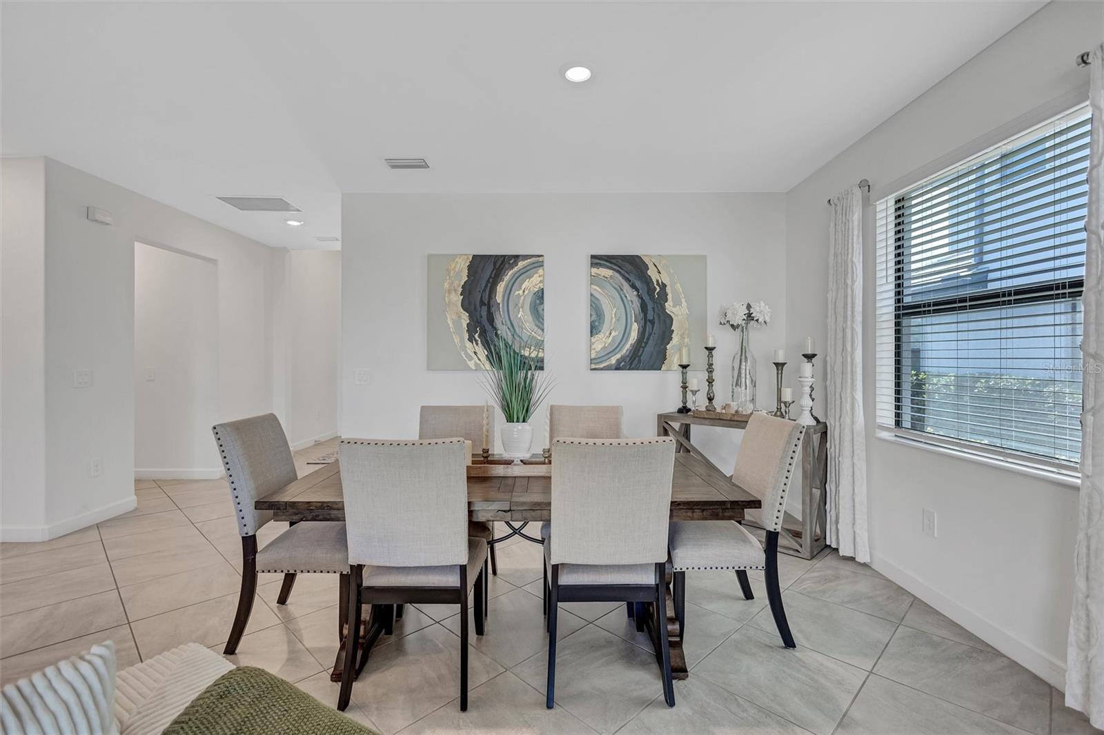 Image 10 of 46 For 15531 Islandwalk Avenue