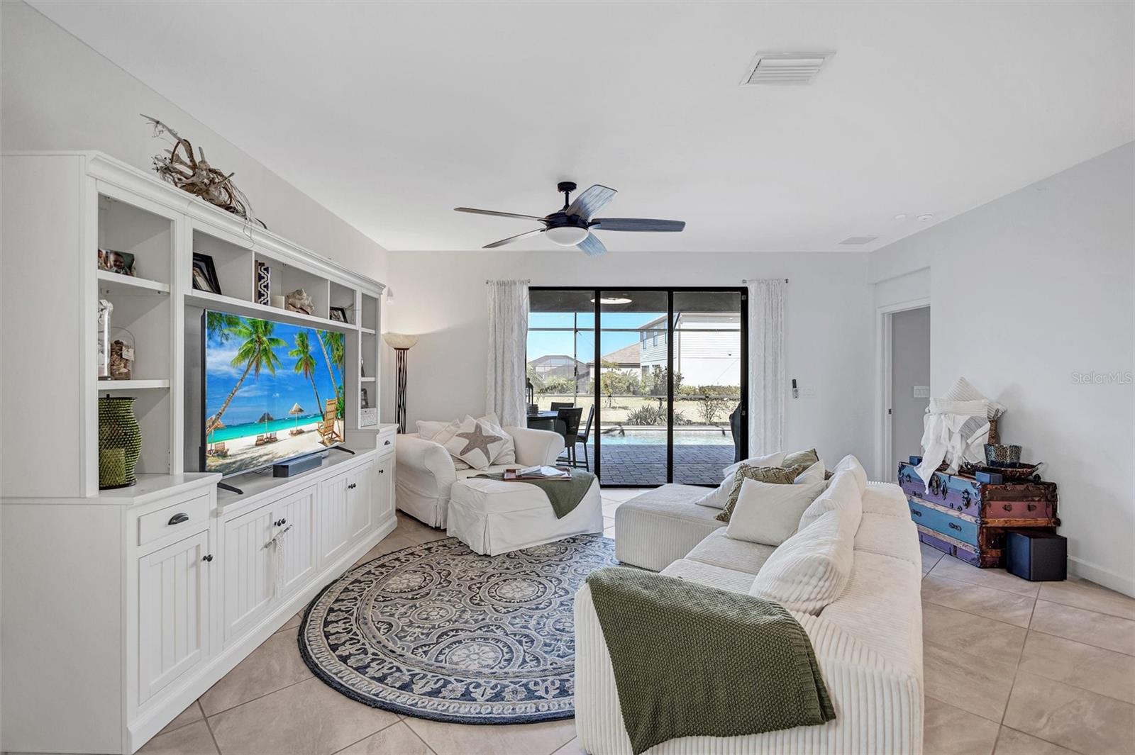 Image 11 of 46 For 15531 Islandwalk Avenue