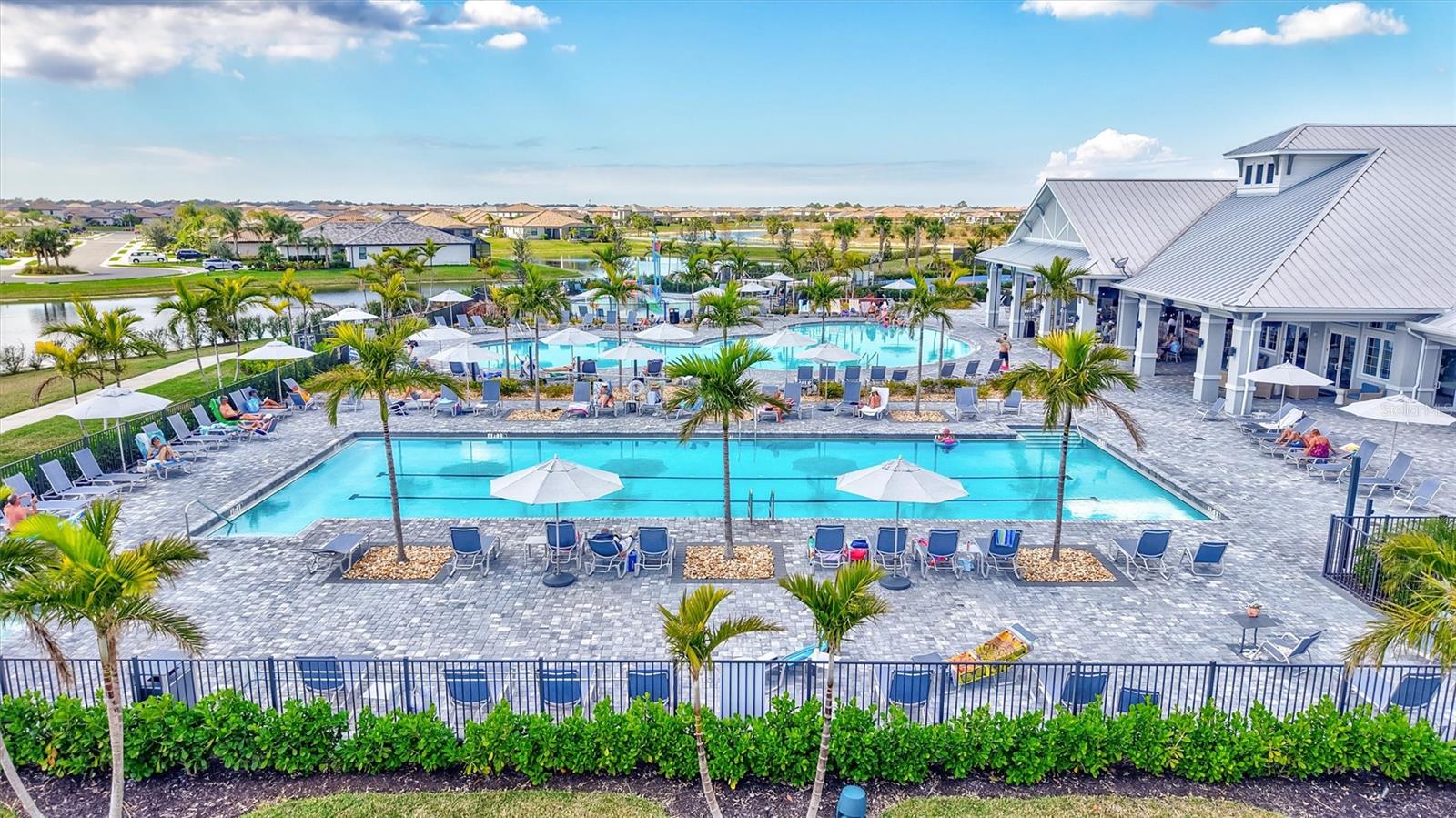 Image 38 of 46 For 15531 Islandwalk Avenue