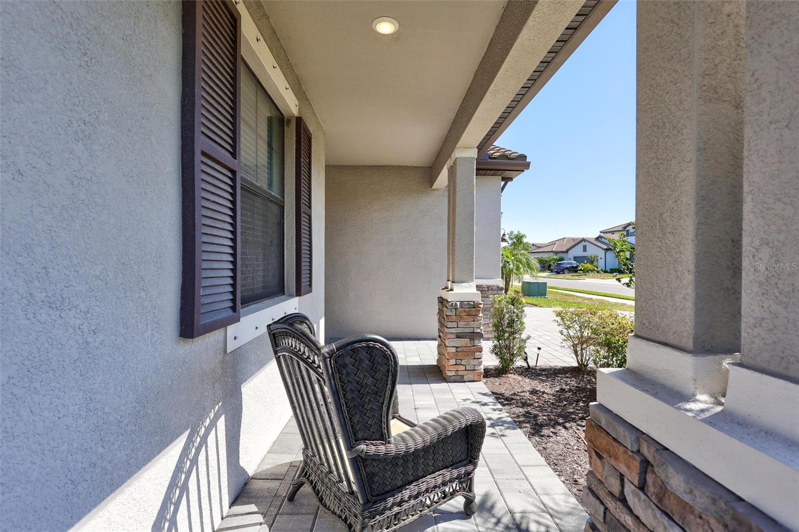 Image 4 of 46 For 15531 Islandwalk Avenue