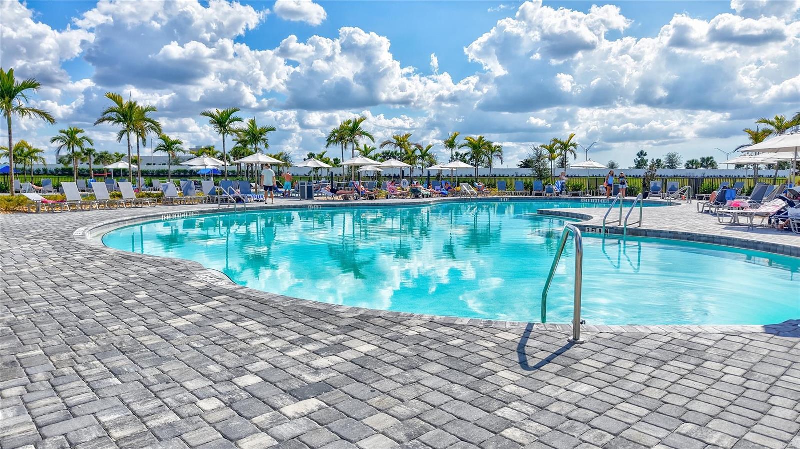 Image 41 of 46 For 15531 Islandwalk Avenue