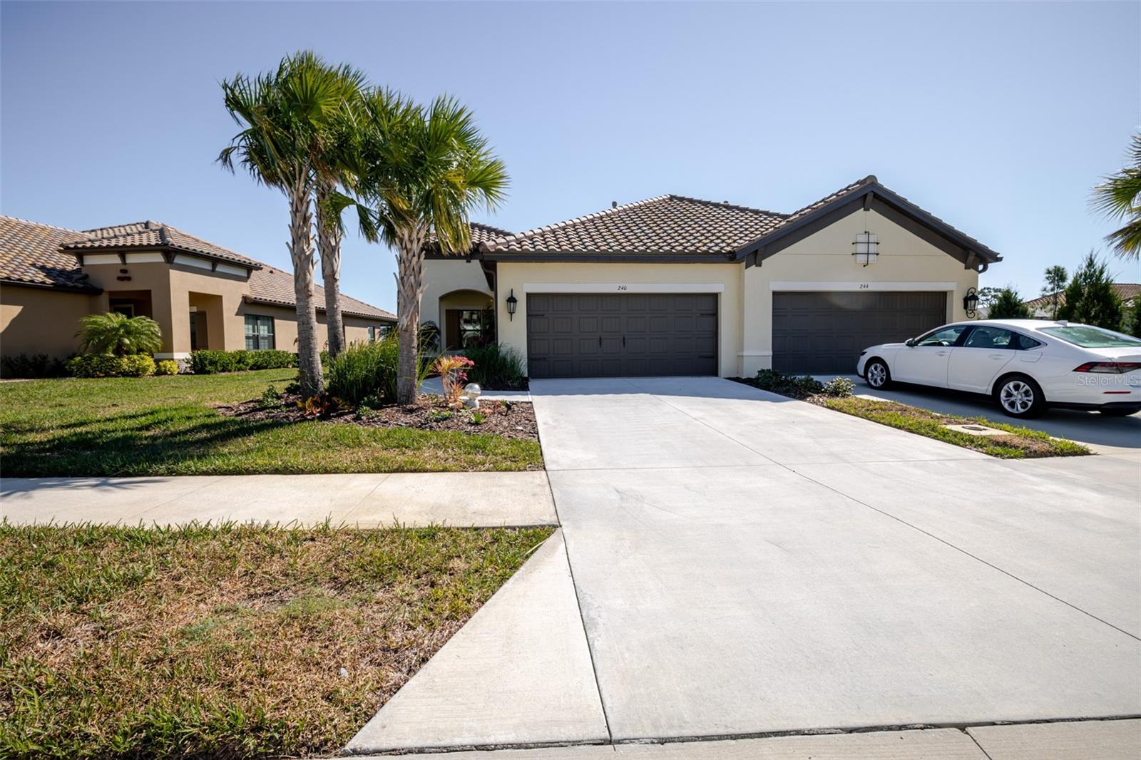 Image 15 of 65 For 240 Tracino Terrace